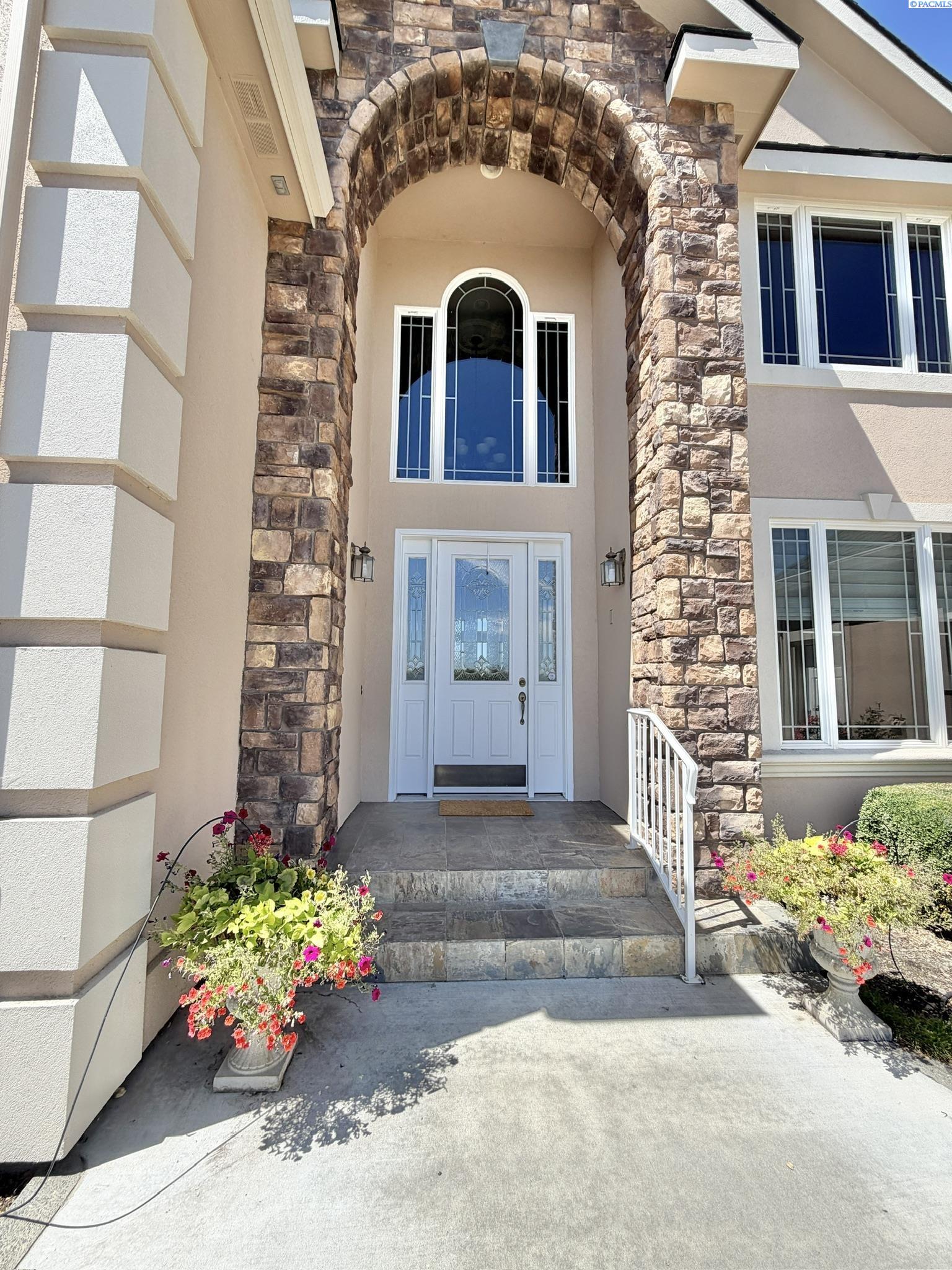 22010 Verbena St, Kennewick, WA 99337