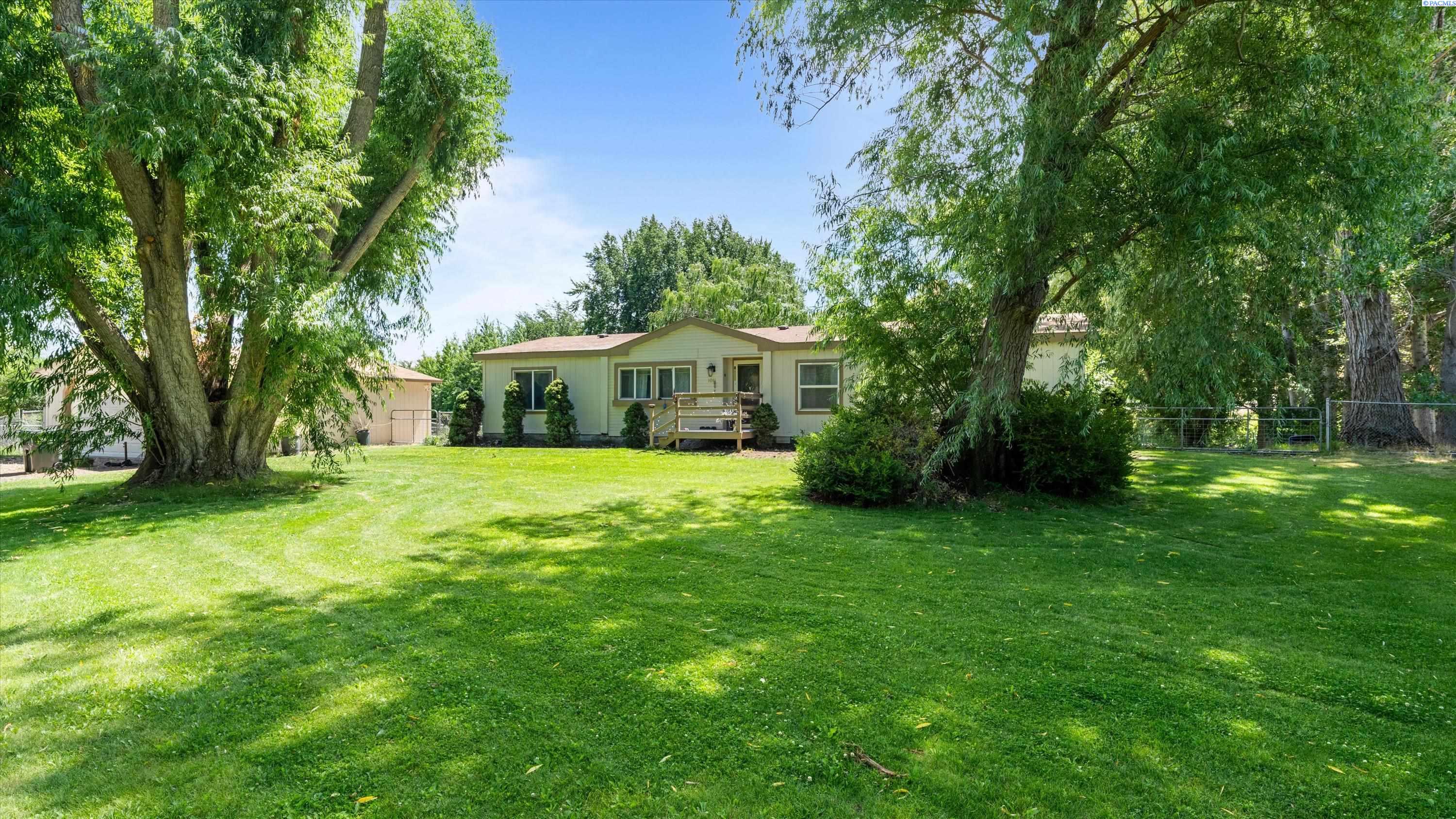 1101 Babs Ave, Benton City, WA 99320