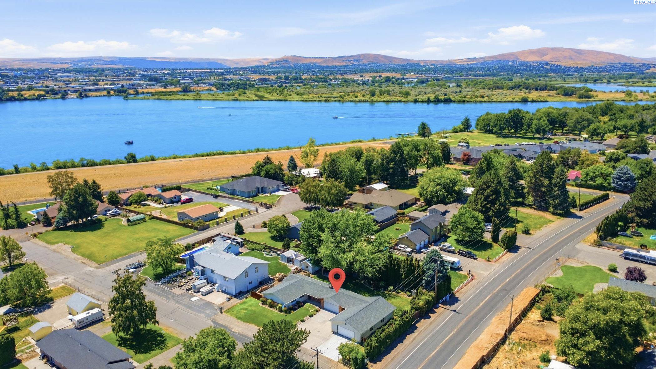 2220 Road 92, Pasco, WA 99301