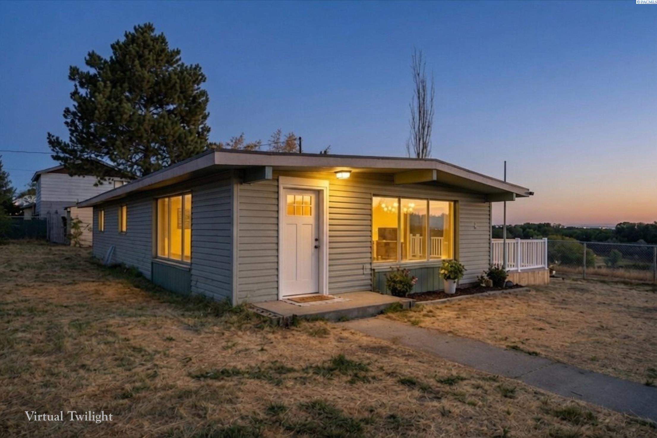 83603 Harrington Rd, West Richland, WA 99353