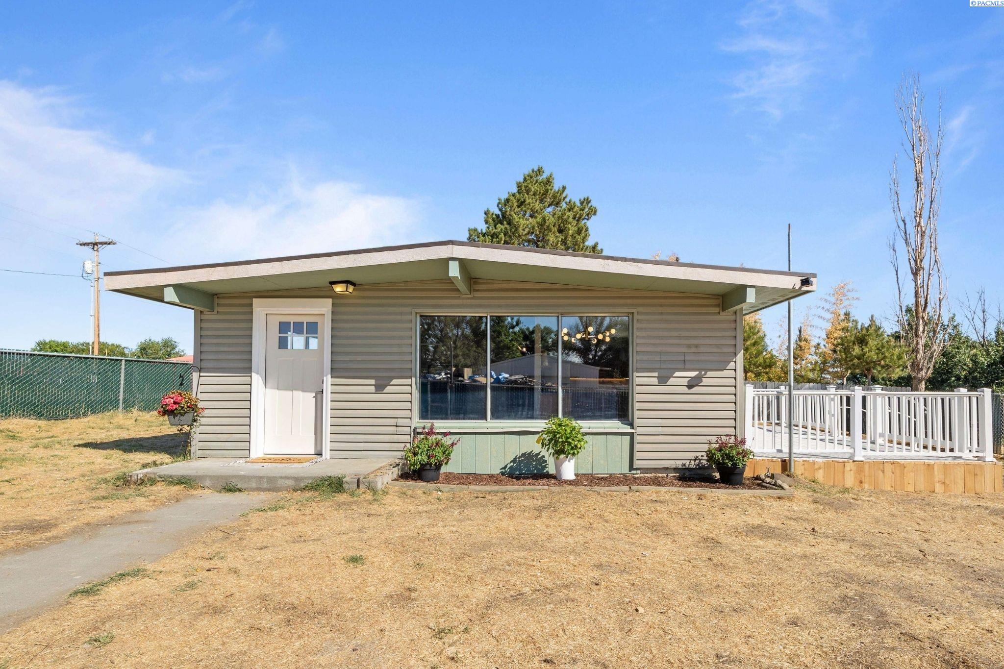 83603 Harrington Rd, West Richland, WA 99353
