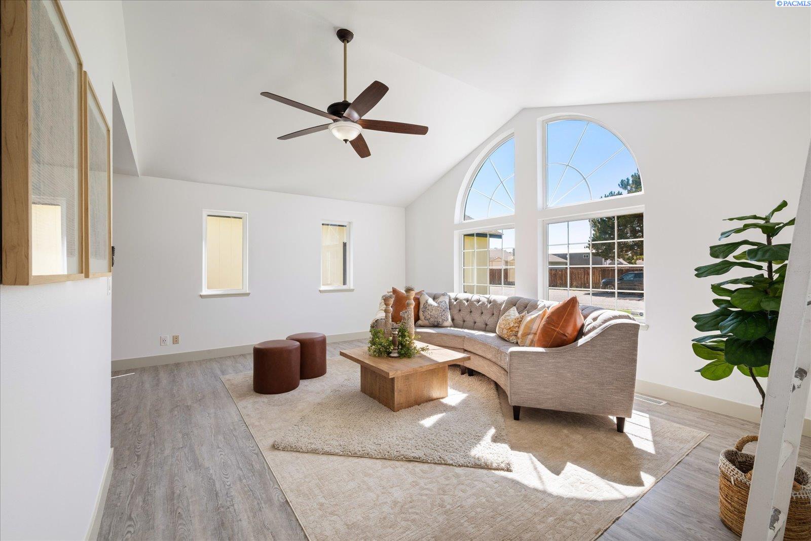 2909 Yelm St, Kennewick, WA 99337