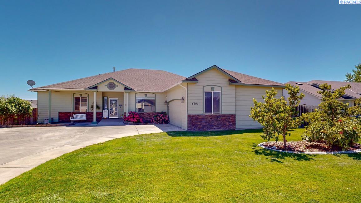 5903 Kilawea Dr, West Richland, WA 99353