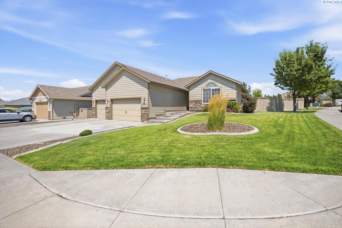 5800 19th , Kennewick, WA 99338