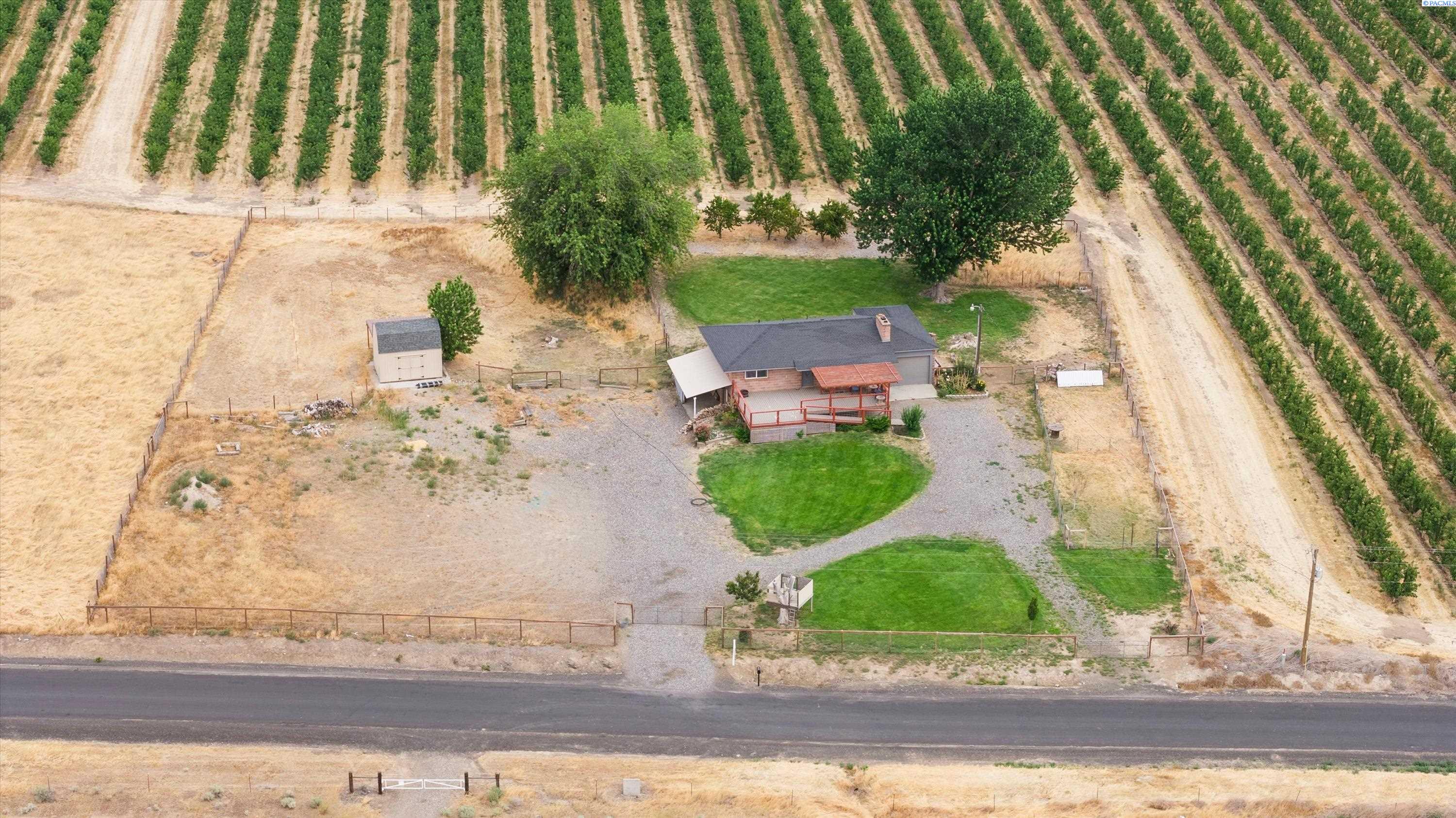 27504 Orcutt Rd, Benton City, WA 99320