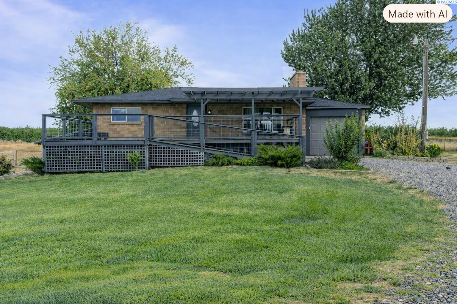 27504 W Orcutt Rd, Benton City, WA 99320