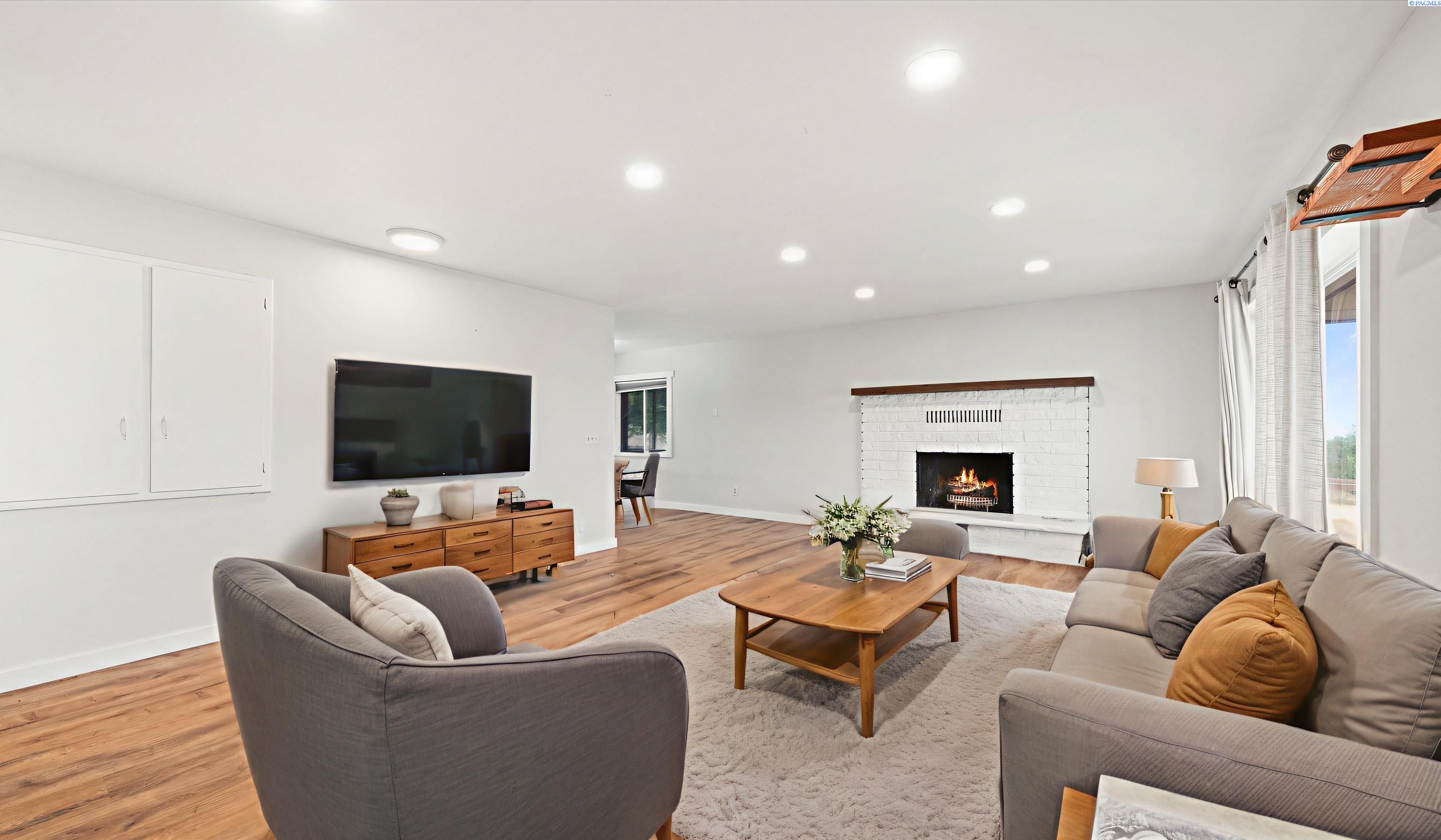 27504 W Orcutt Rd, Benton City, WA 99320
