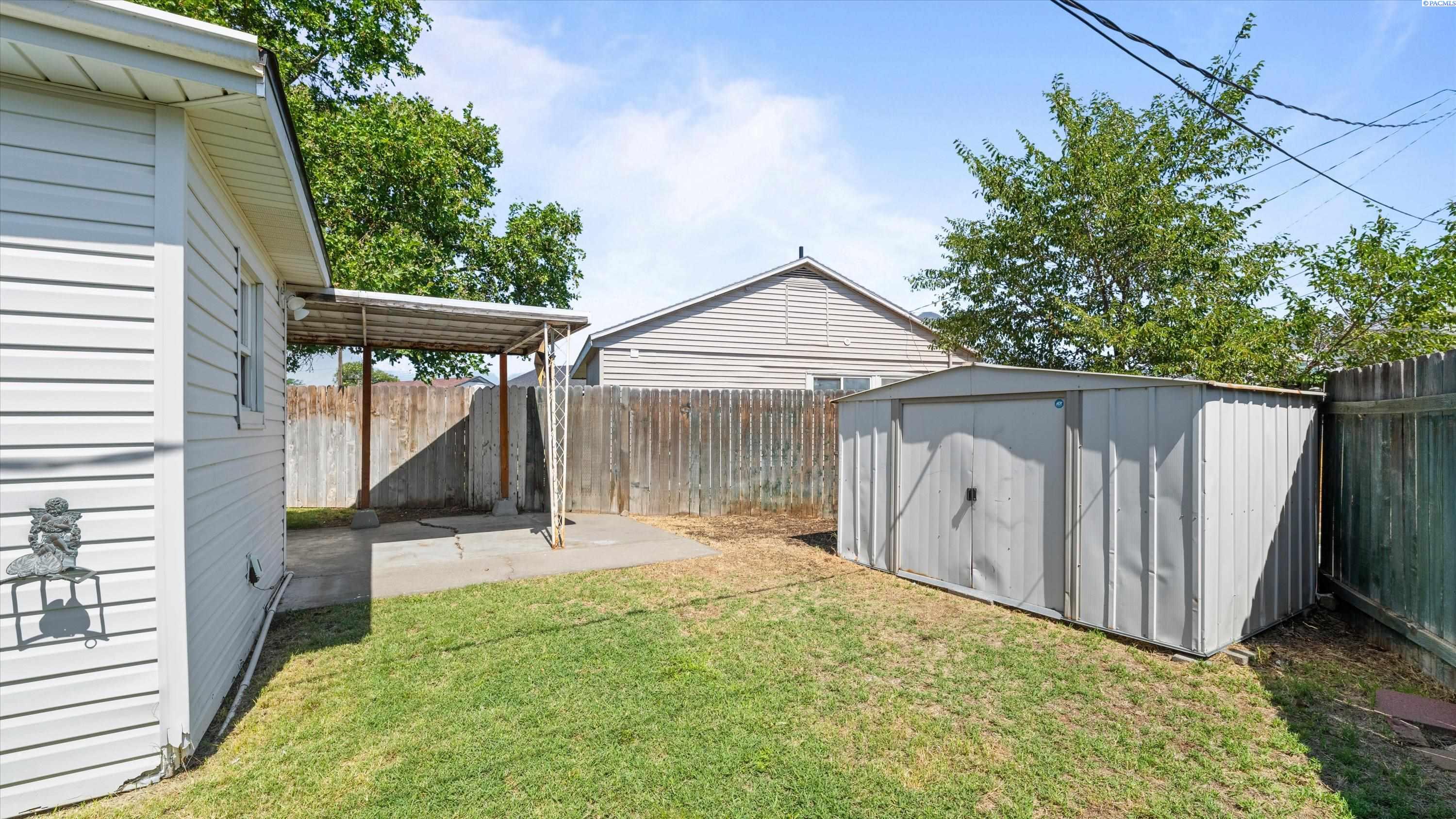 1008 Adams St, Richland, WA 99354