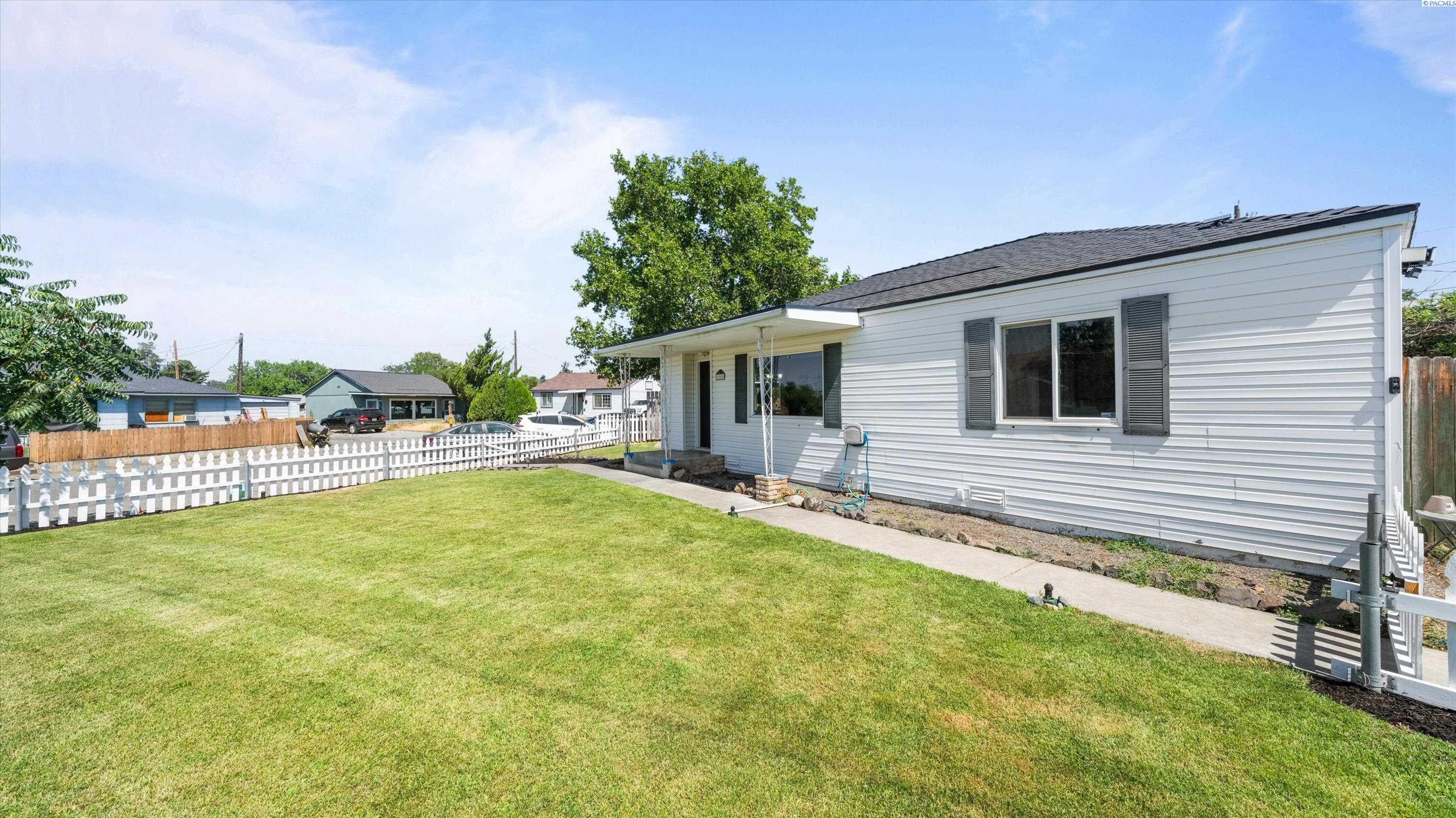 1008 Adams St, Richland, WA 99354