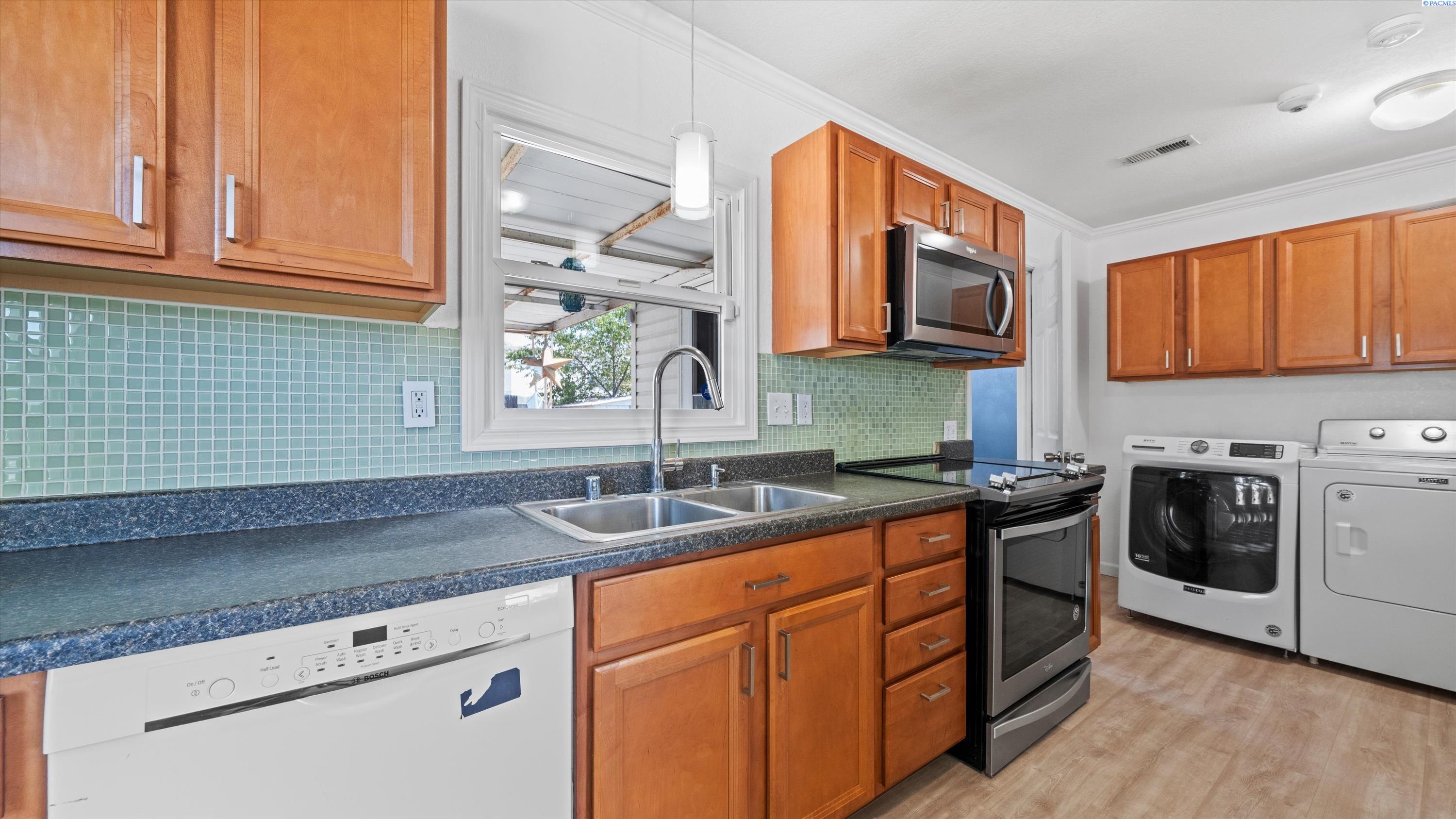 1008 Adams St, Richland, WA 99354