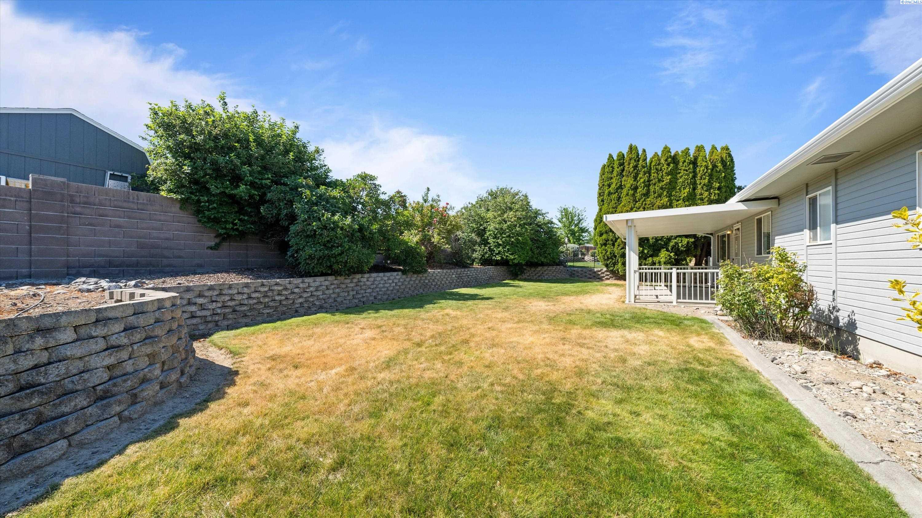 910 S Arthur, Kennewick, WA 99336