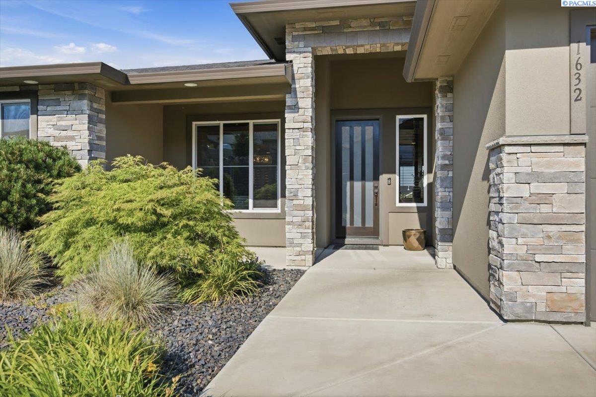 1632 Naples Ln, Richland, WA 99352