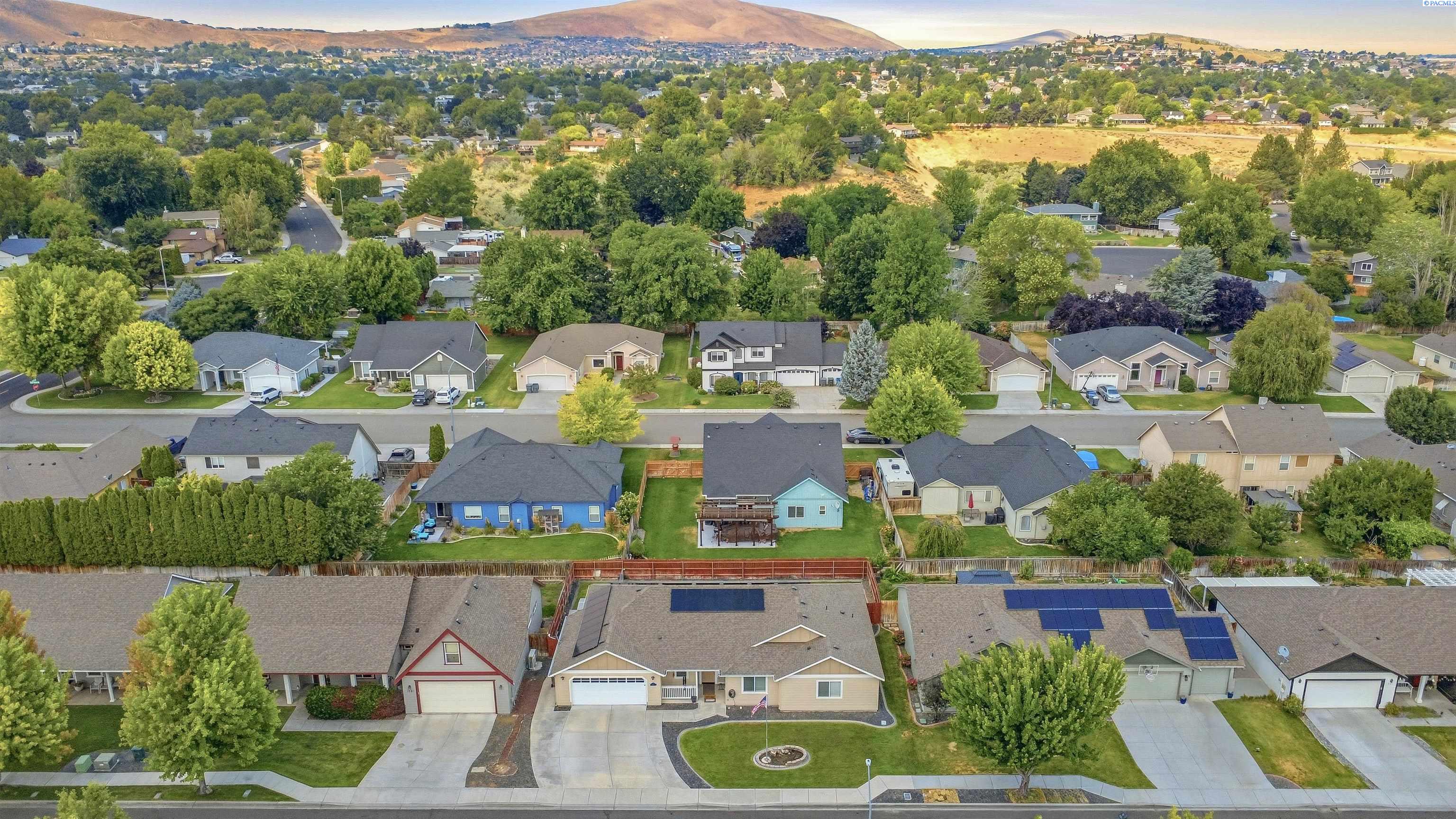 1573 Sacajawea Ave, Richland, WA 99352