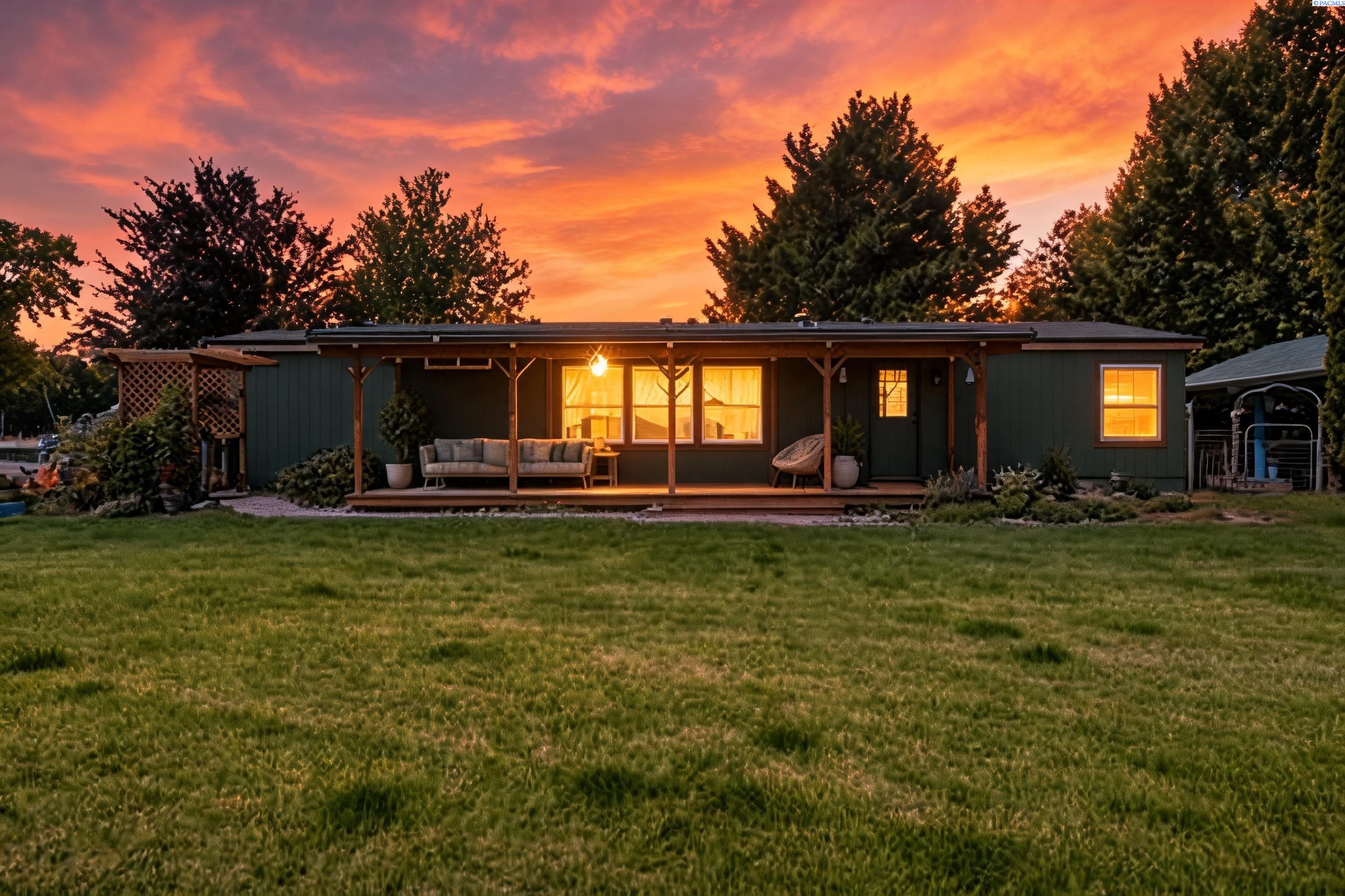 246006 E 672 Pr Se, Kennewick, WA 99337