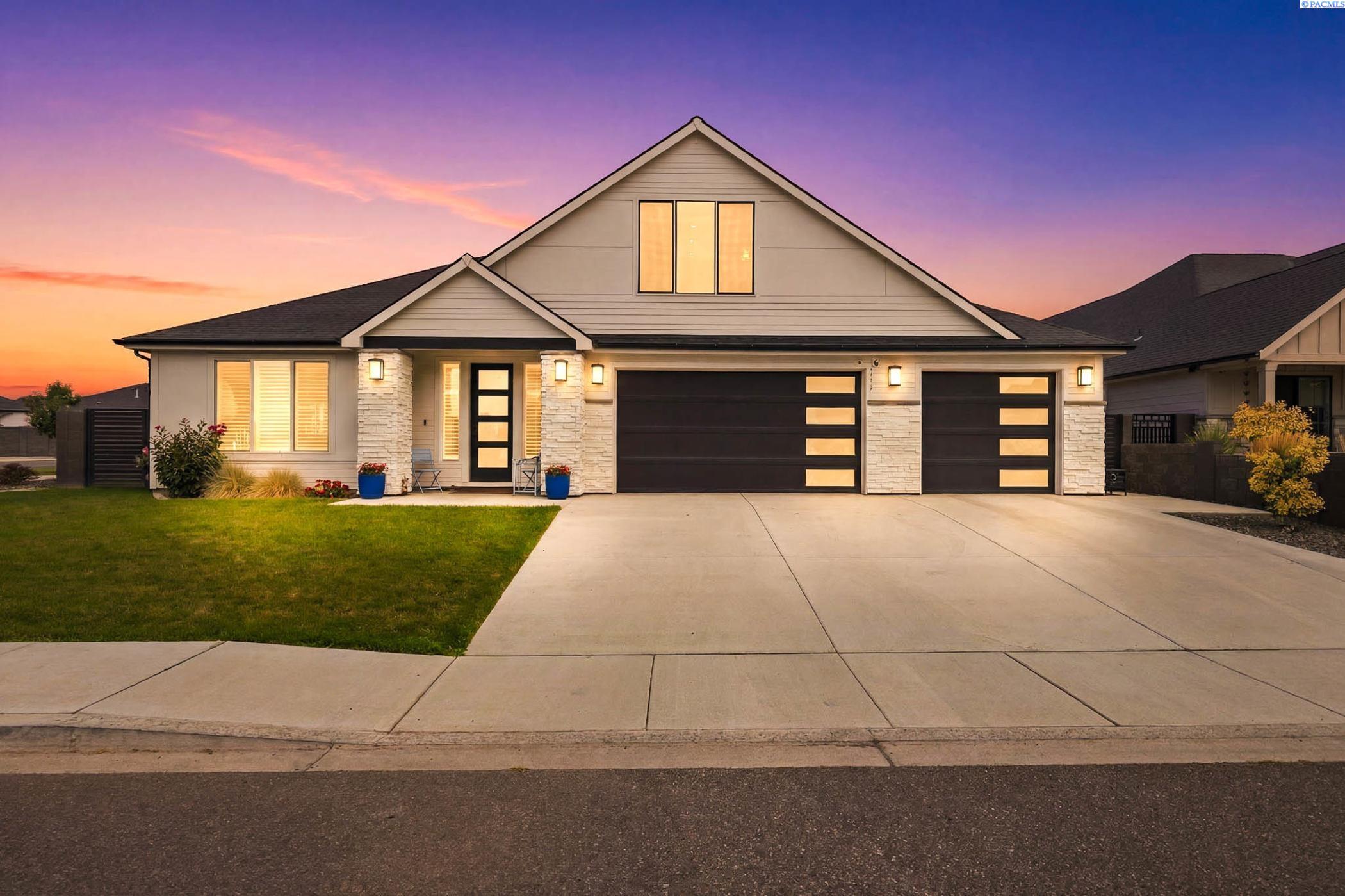 8317 Silver Mound Dr, Pasco, WA 99301