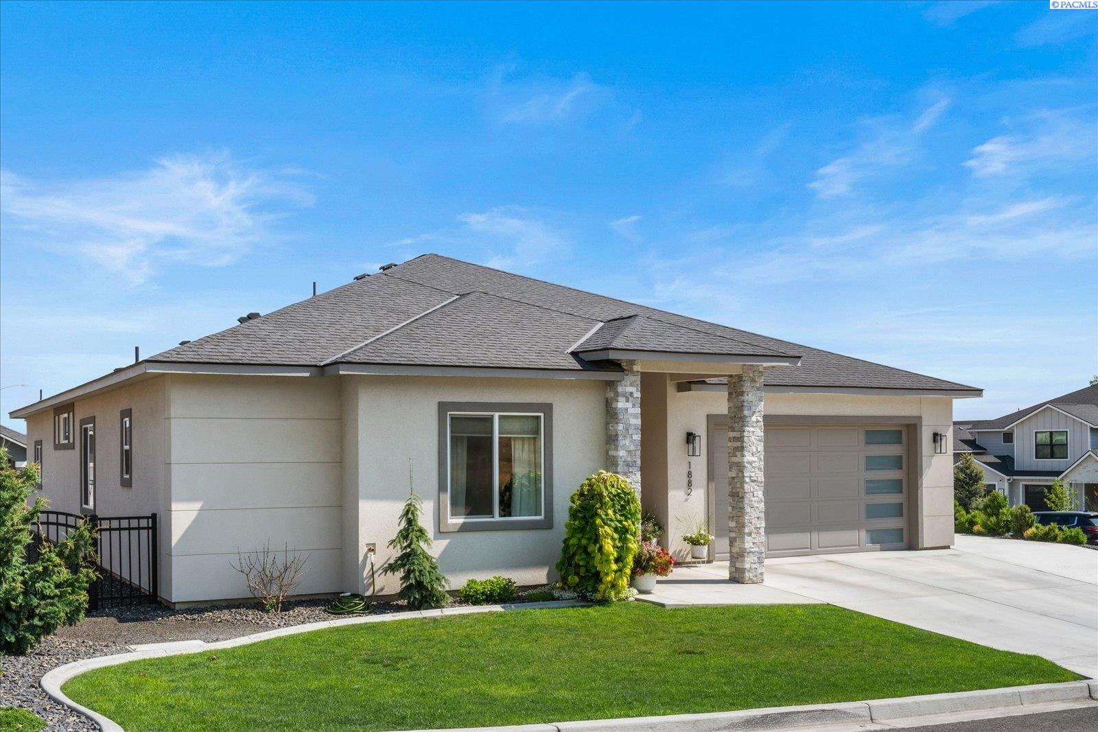 1882 Somers Ln, Richland, WA 99352