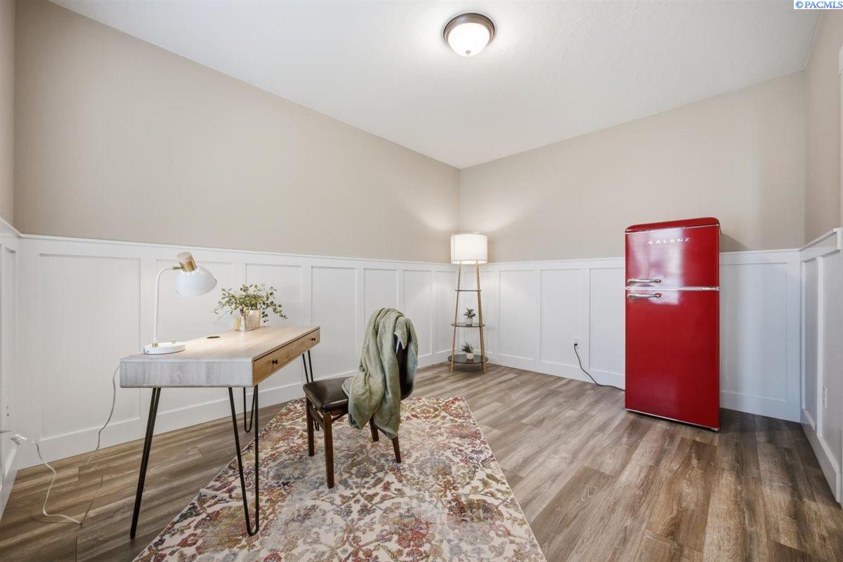 537 Lazio Way, Richland, WA 99352