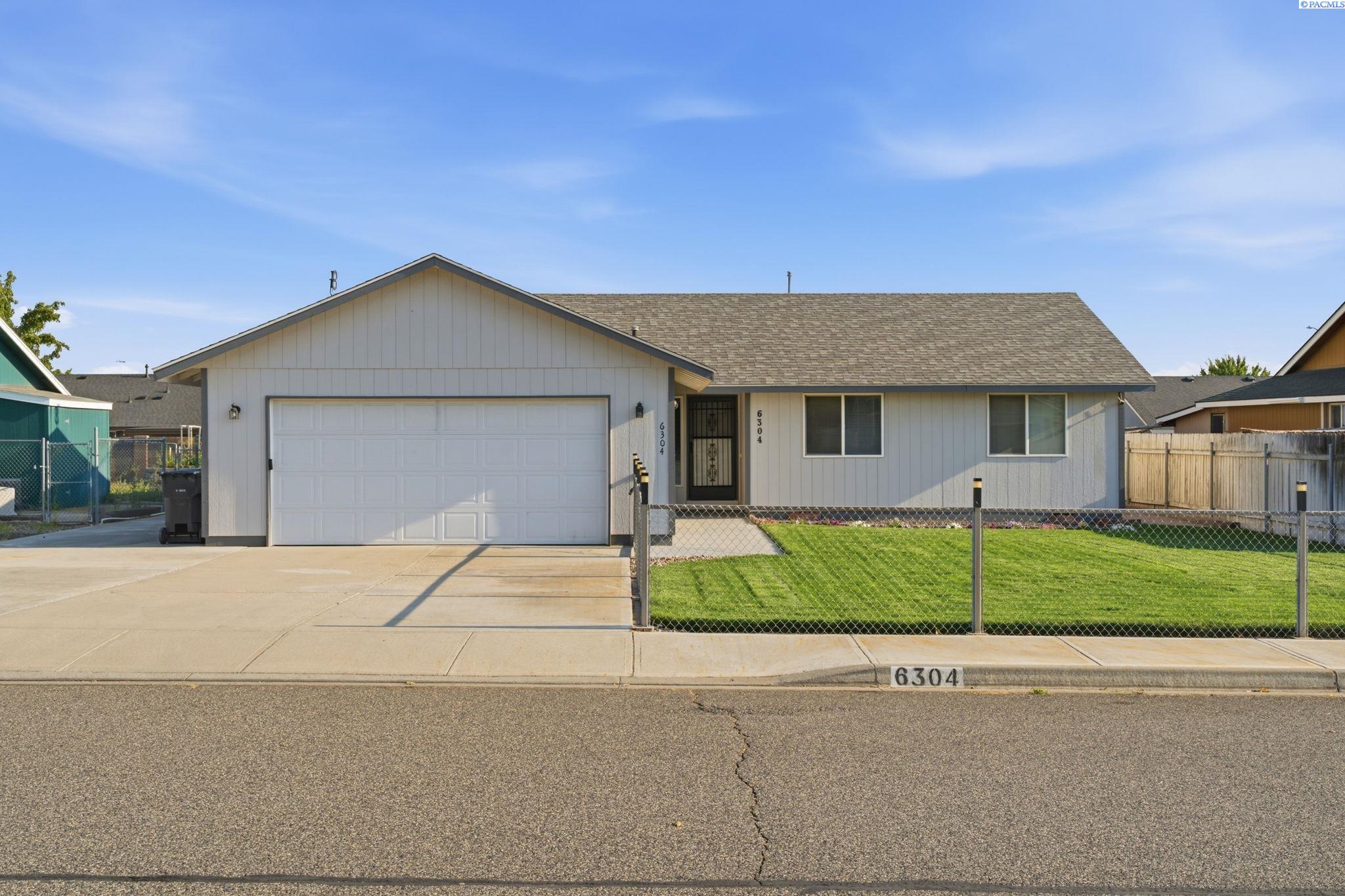 6304 Candlestick Dr, Pasco, WA 99301