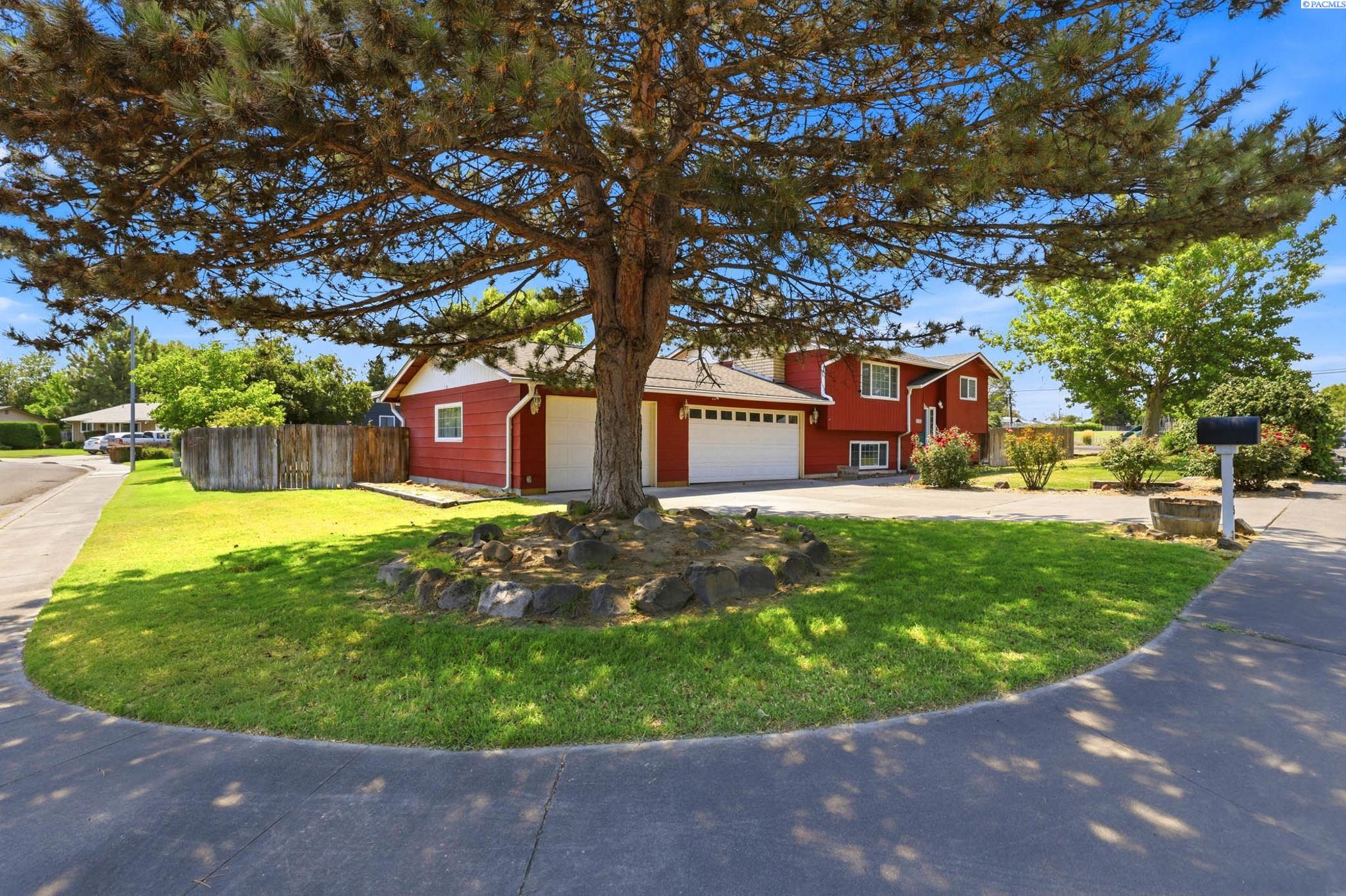 1725 14th Ave, Kennewick, WA 99337