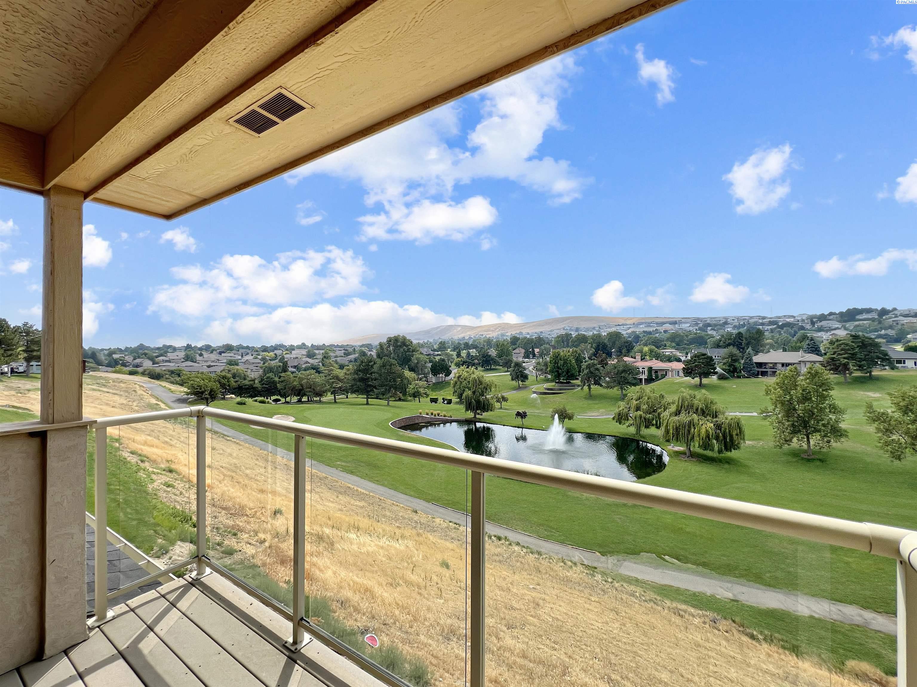 3710 D-101 Canyon Lakes Dr #D101, Kennewick, WA 99337