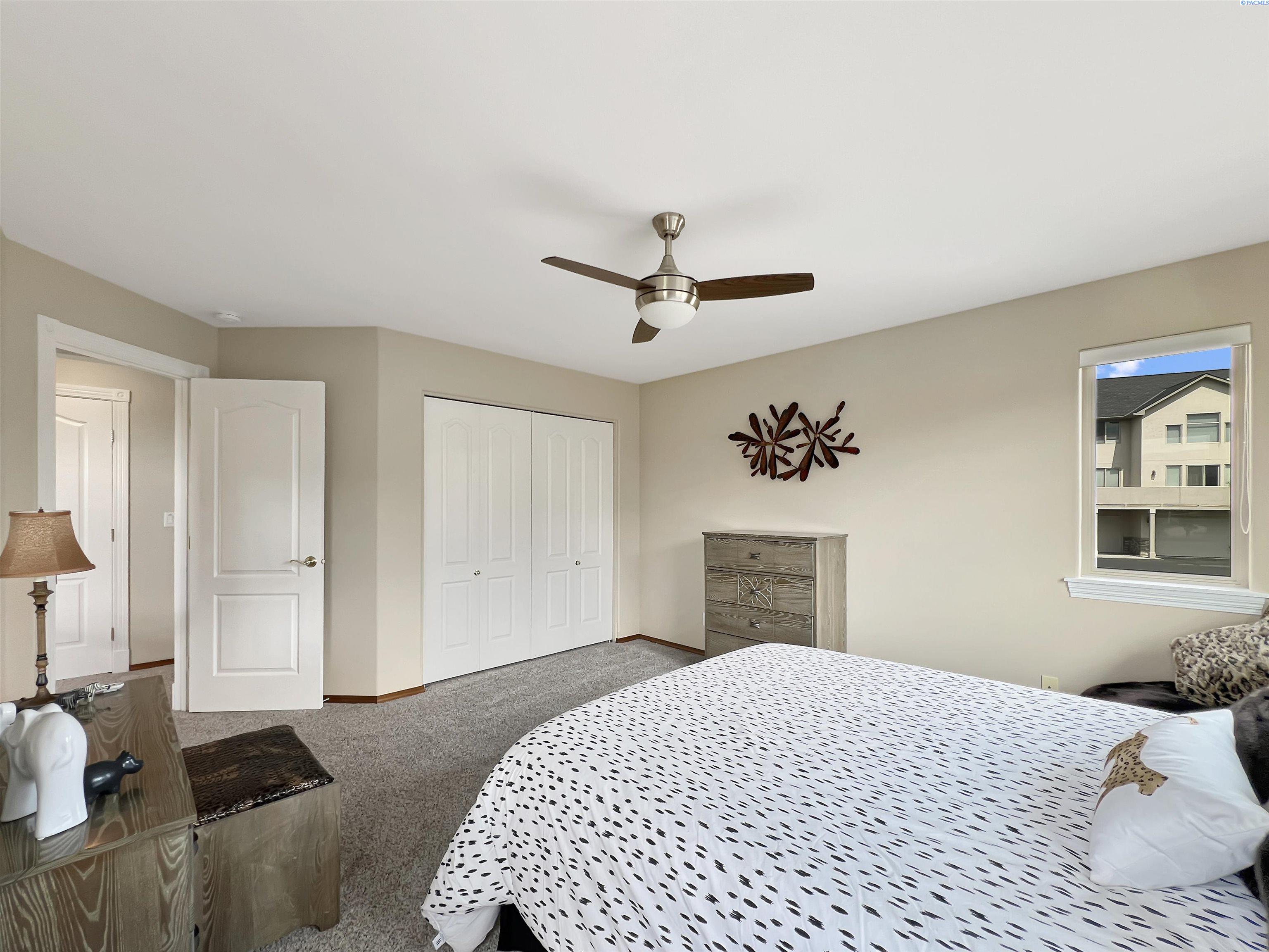 3710 D-101 Canyon Lakes Dr #D101, Kennewick, WA 99337