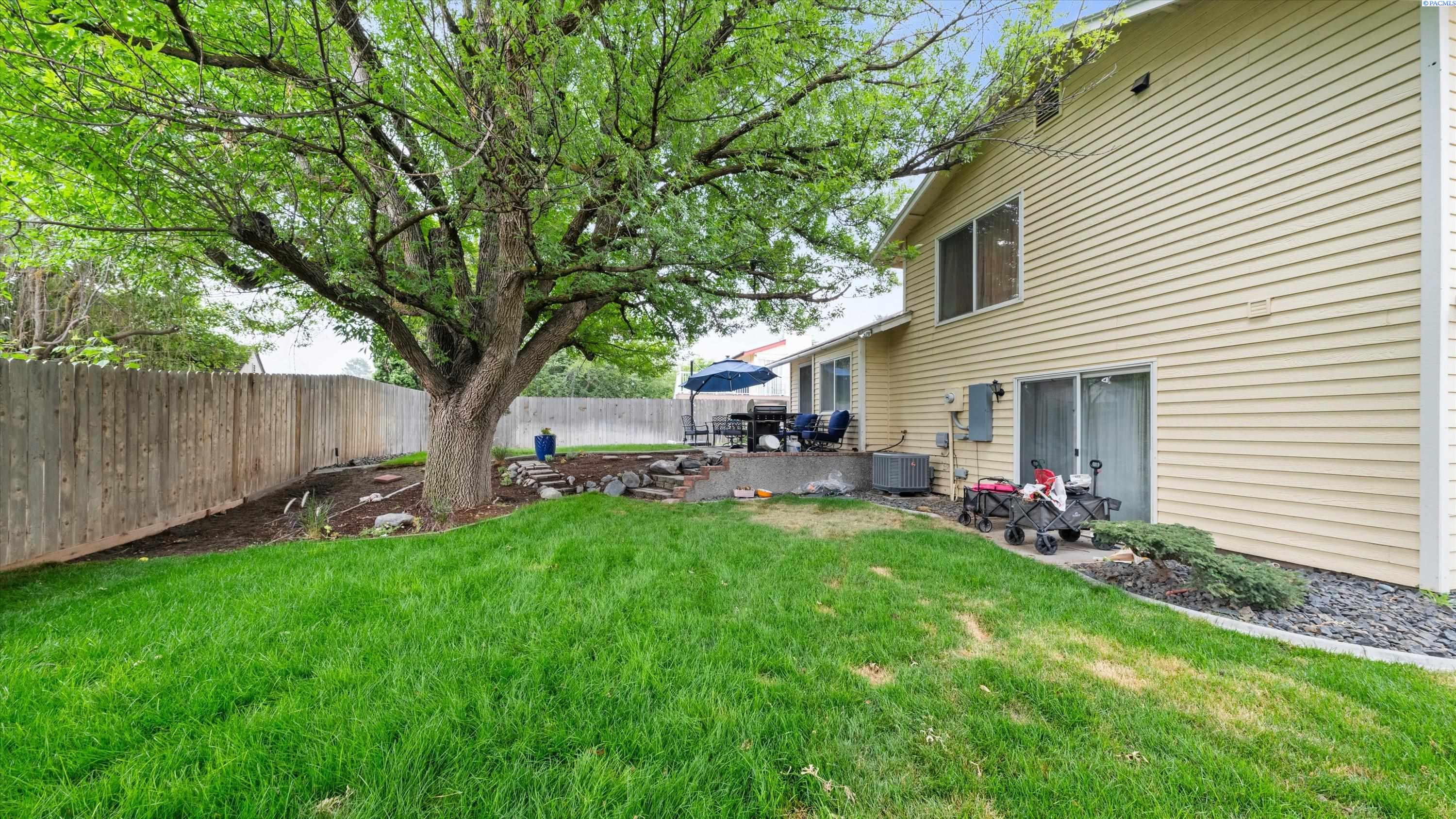 8720 Falls Ave, Kennewick, WA 99336