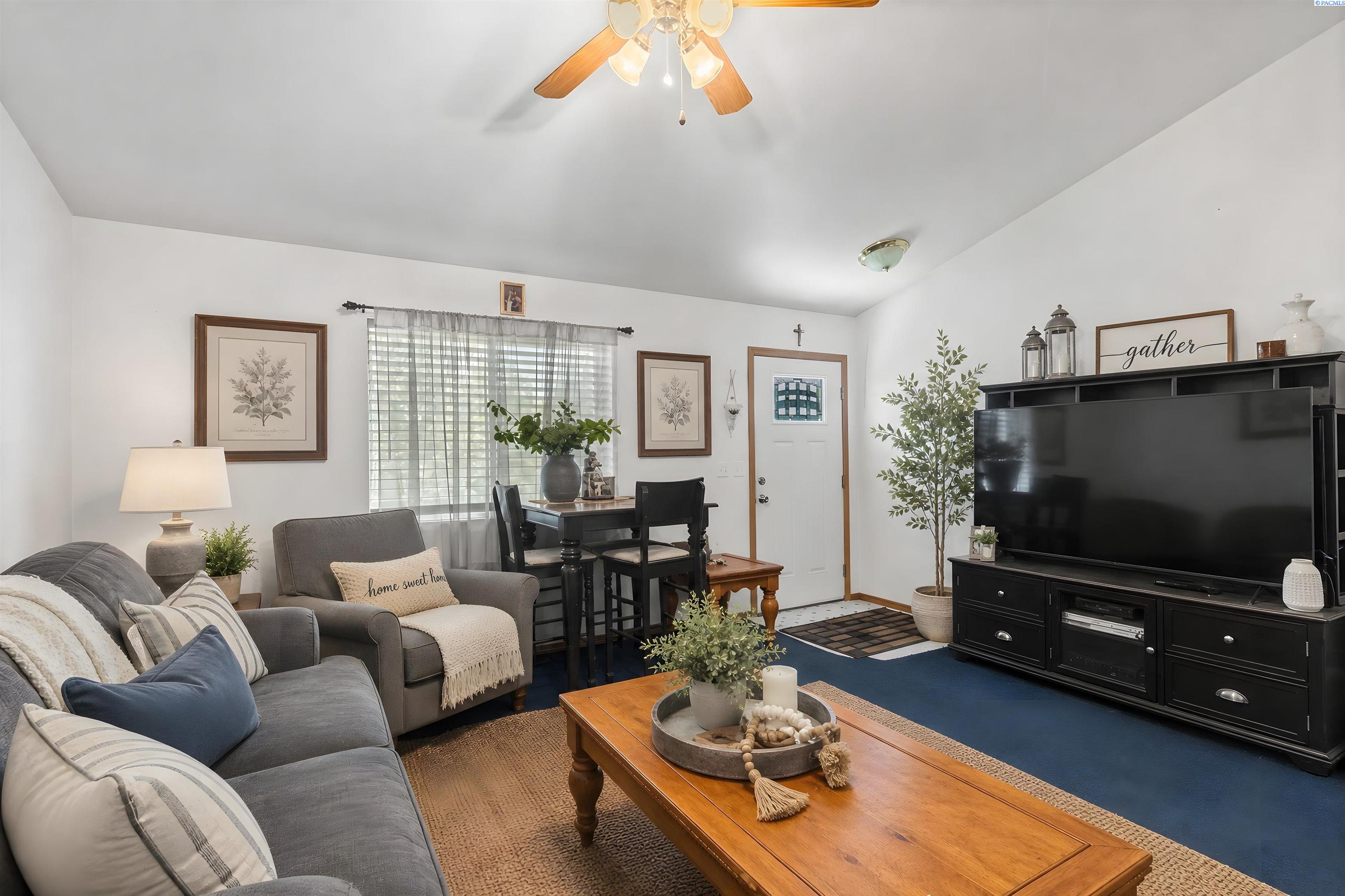 4th image of 1005 Merlot St, Granger, WA 98932 | MLS# 294871