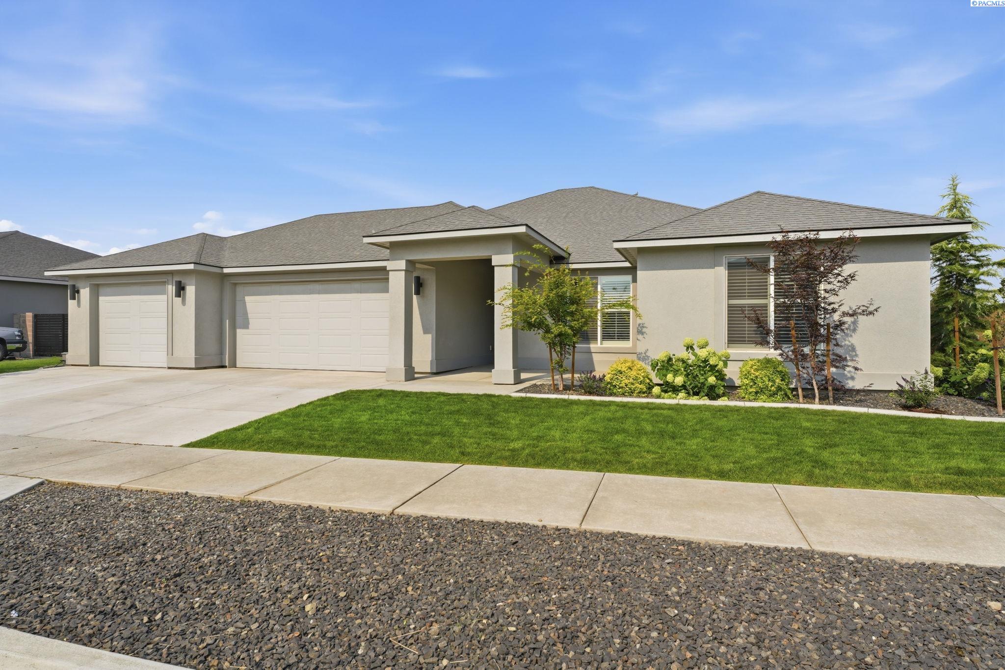 4453 Lolo Way, Richland, WA 99352
