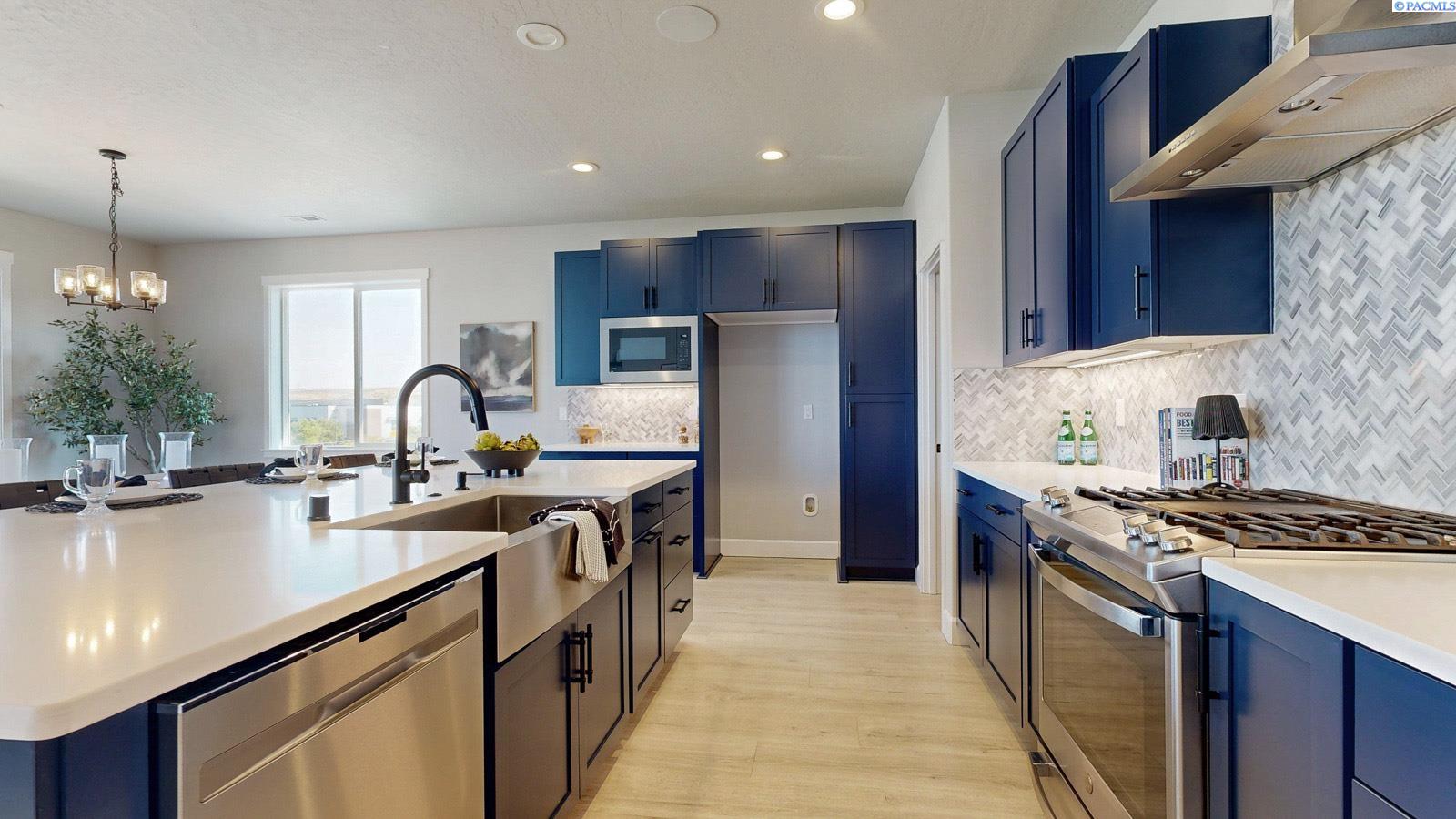 Photo 3 of Single family home for sale at 1725 S Currant St, Kennewick, WA 99338 | MLS# 294894 | Listing updated on 2026-09-17