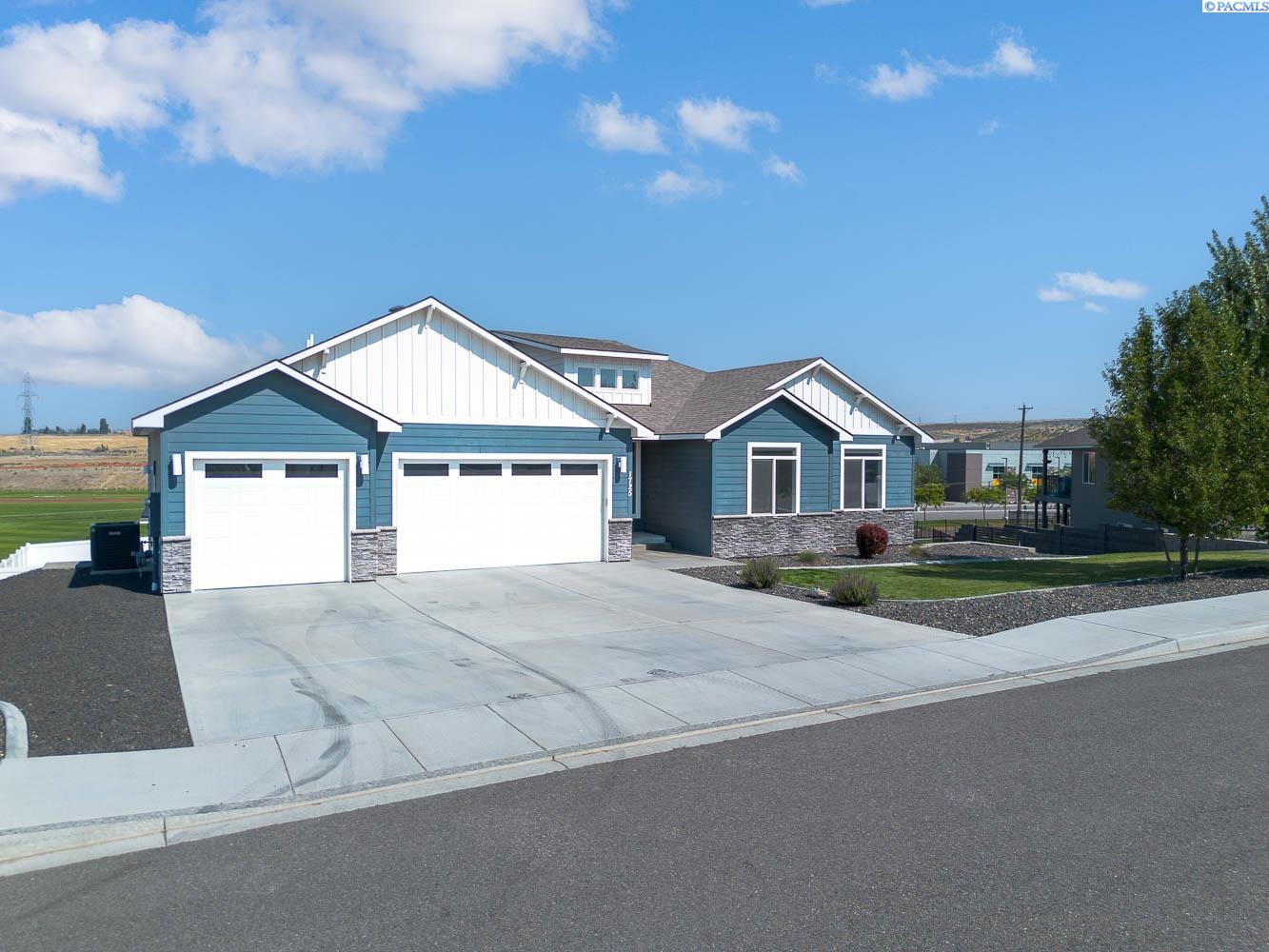1725 S Currant St, Kennewick, WA 99338