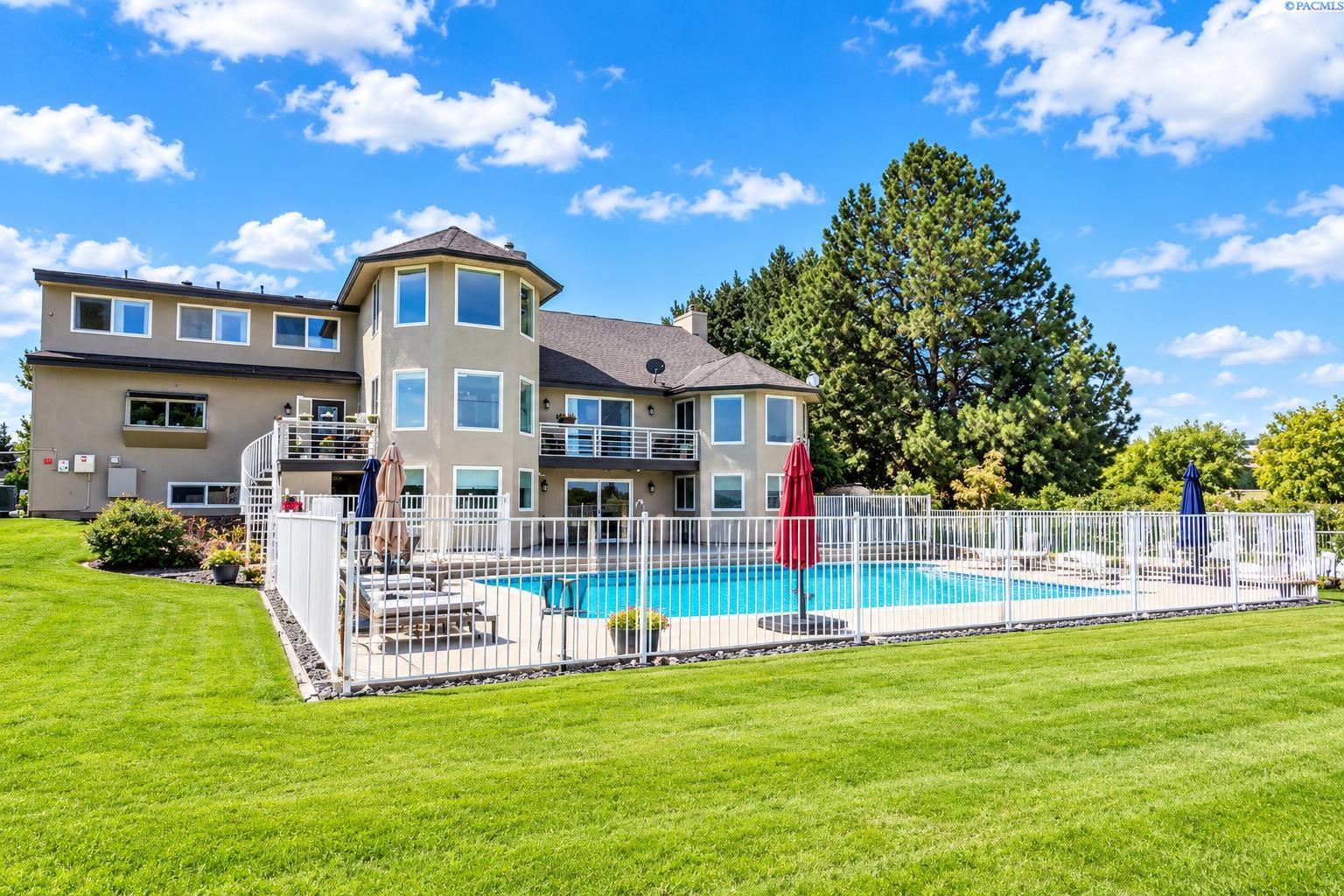 202008 E Terill Rd, Kennewick, WA 99337-6900