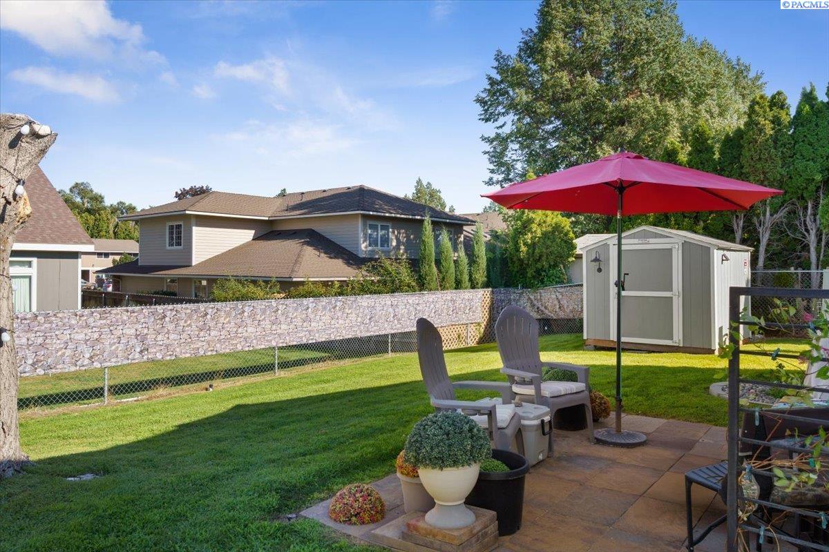 30 Mercury Dr, Richland, WA 99354