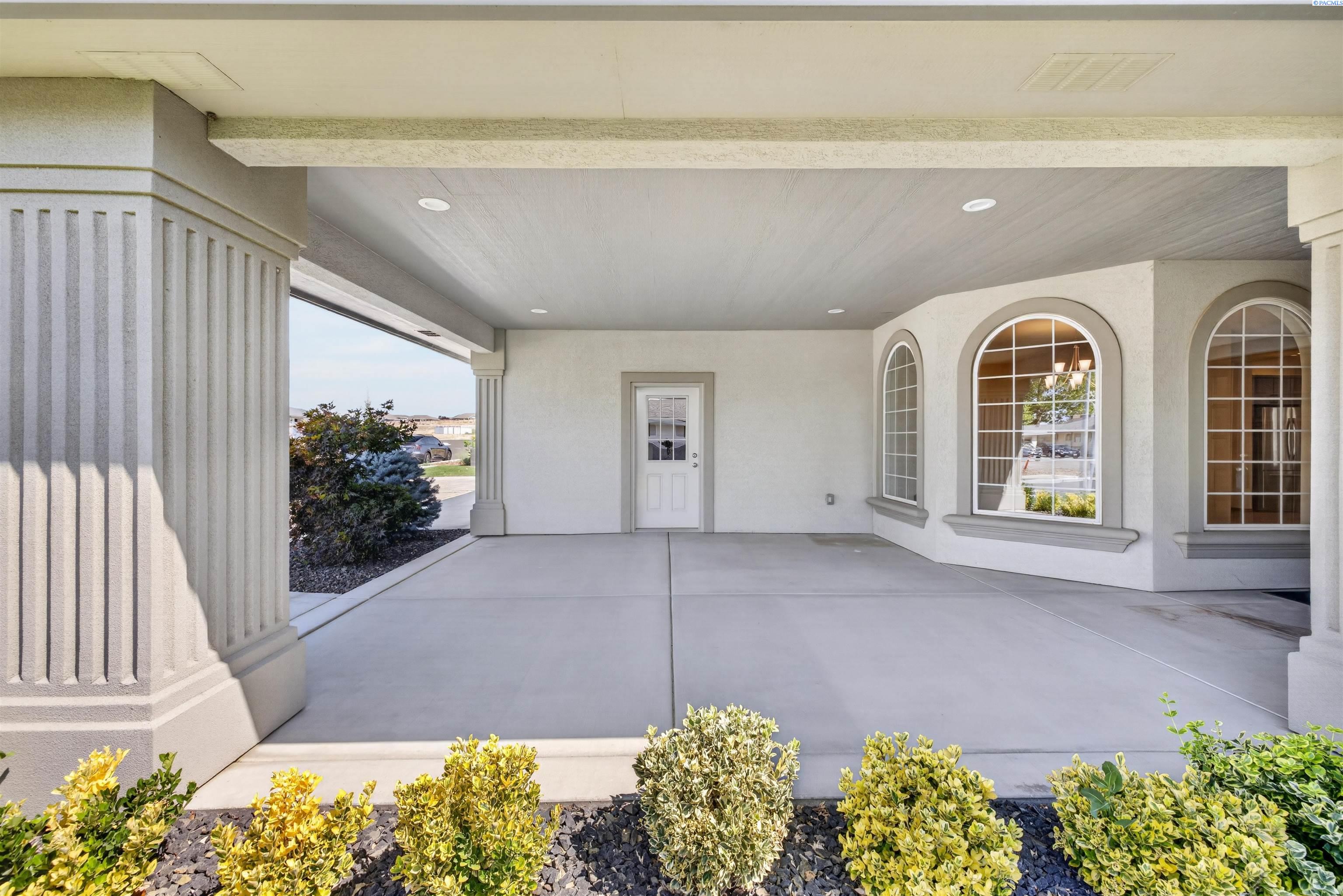 3221 Road 71st Pl, Pasco, WA 99301