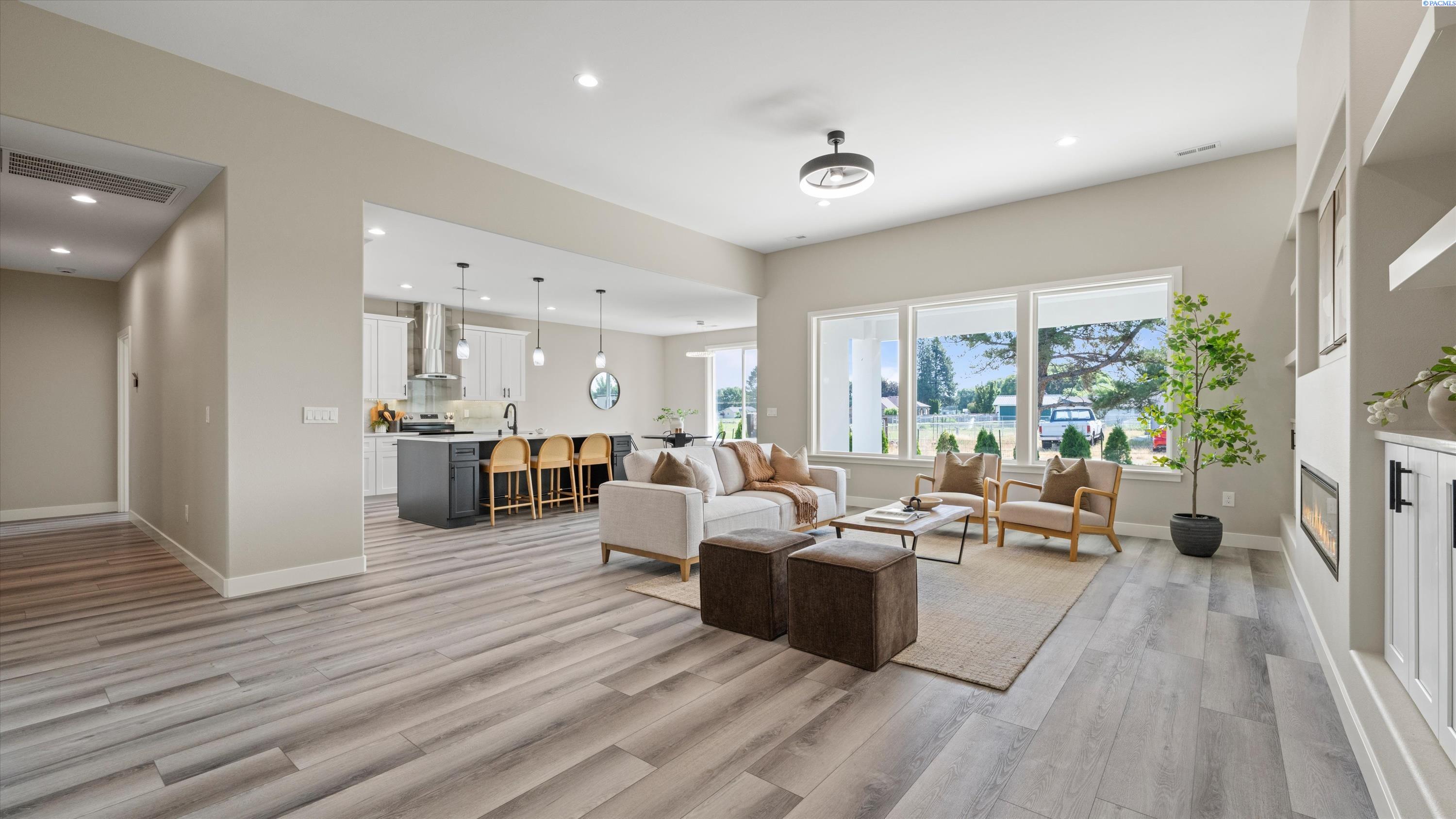 21562 Sr 397 , Kennewick, WA 99337