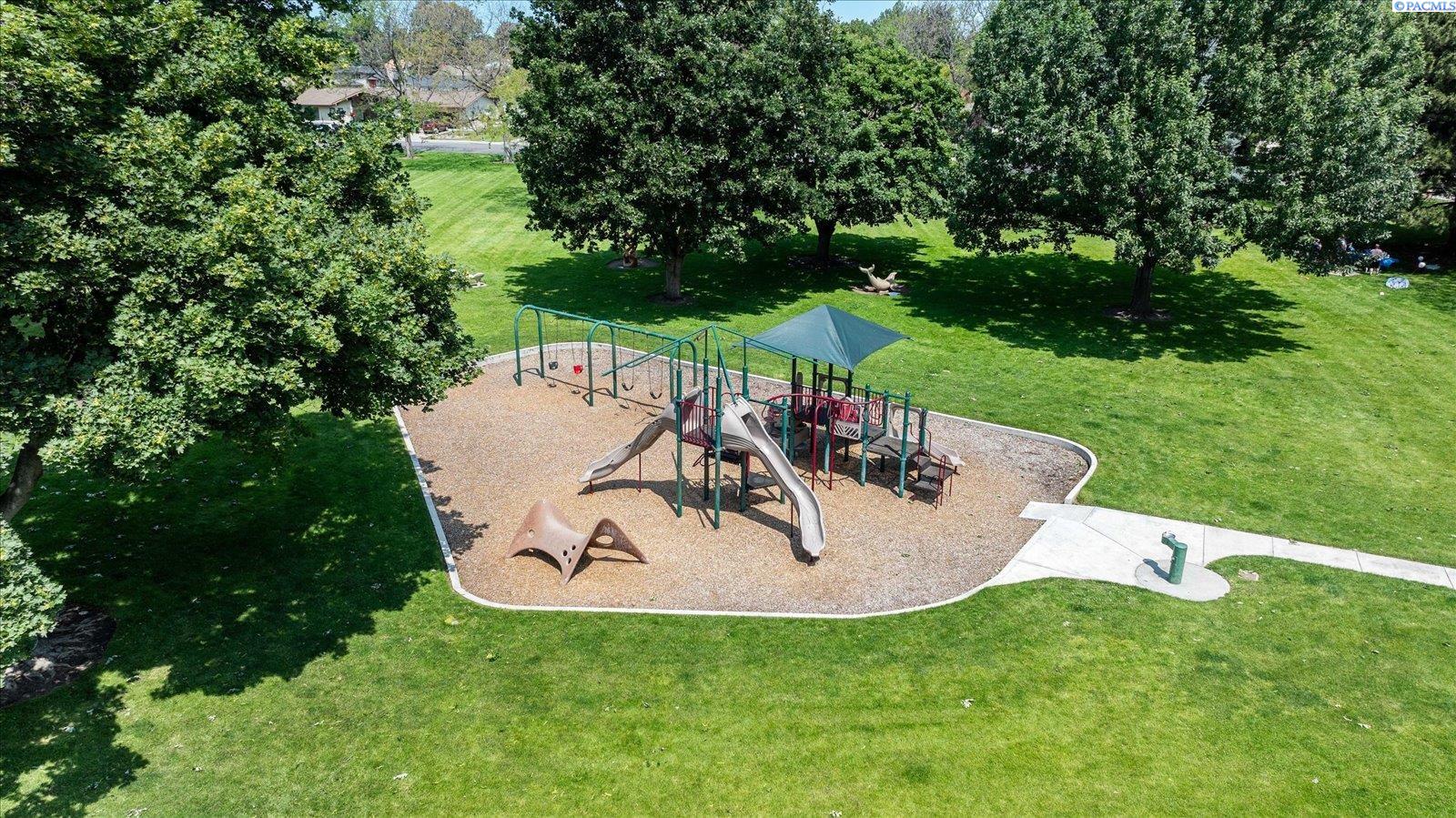1948 Mahan Ave, Richland, WA 99354
