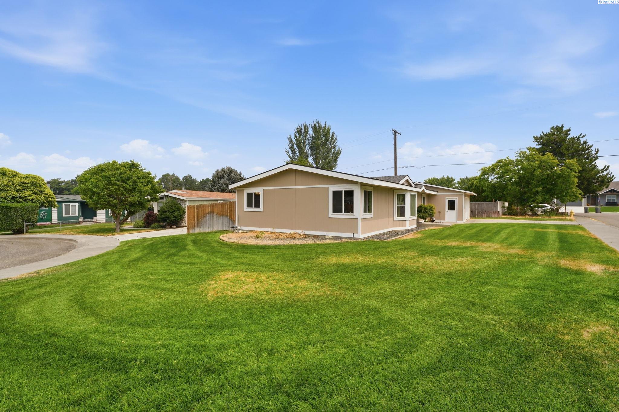 8606 Yellowstone , Kennewick, WA 99336