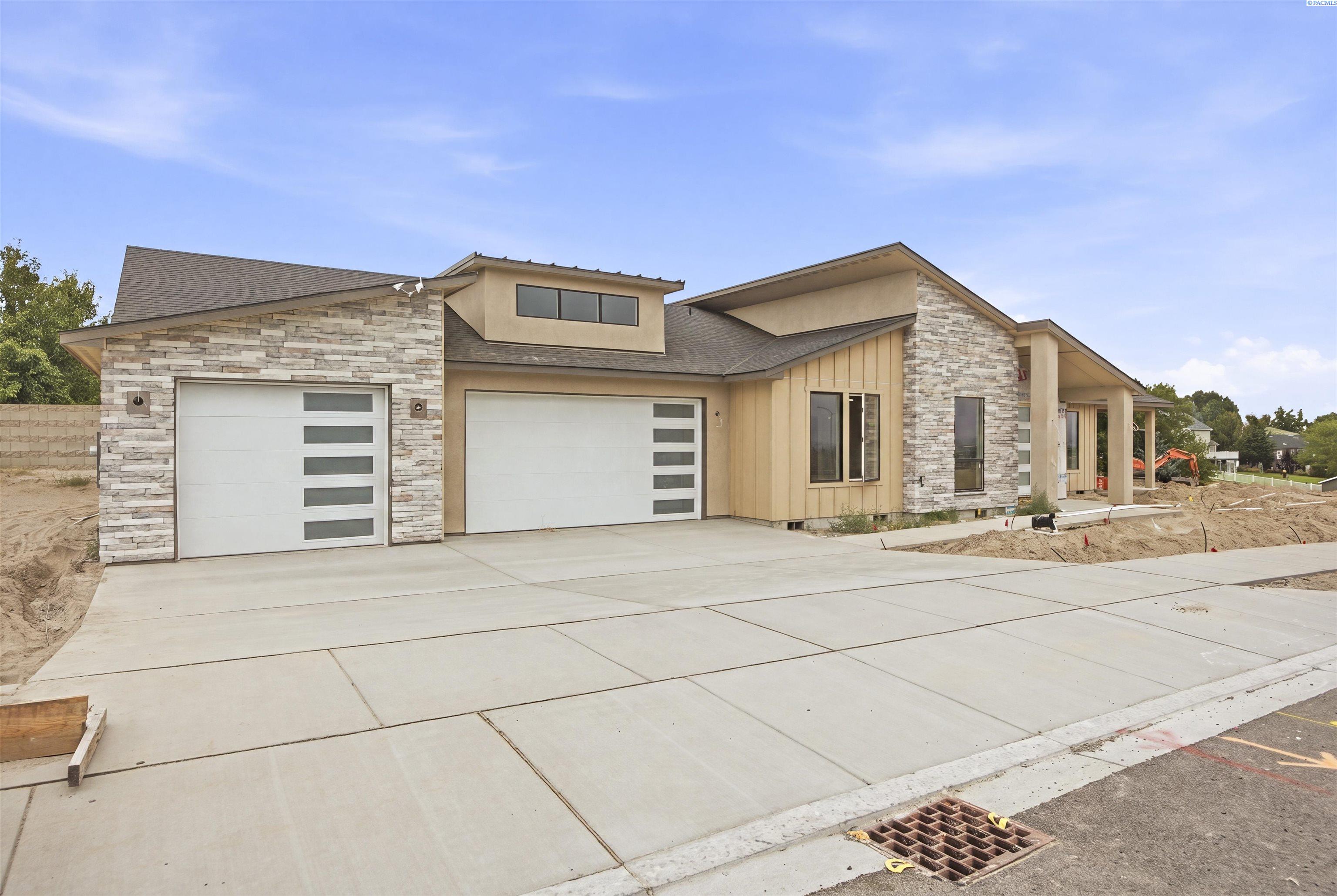2324 Lariat Ln, Richland, WA 99352
