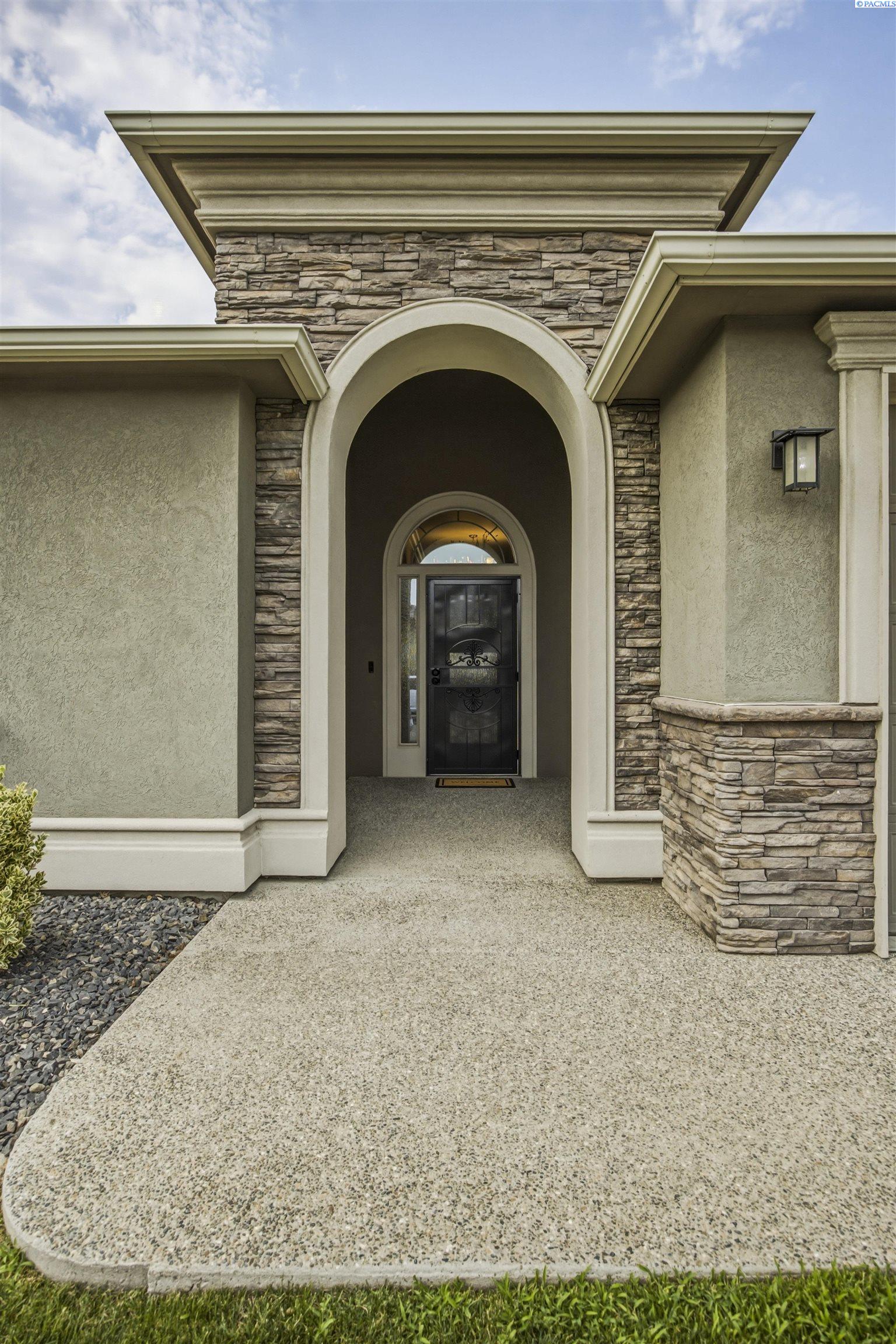 9113 Ruven St, Pasco, WA 99301