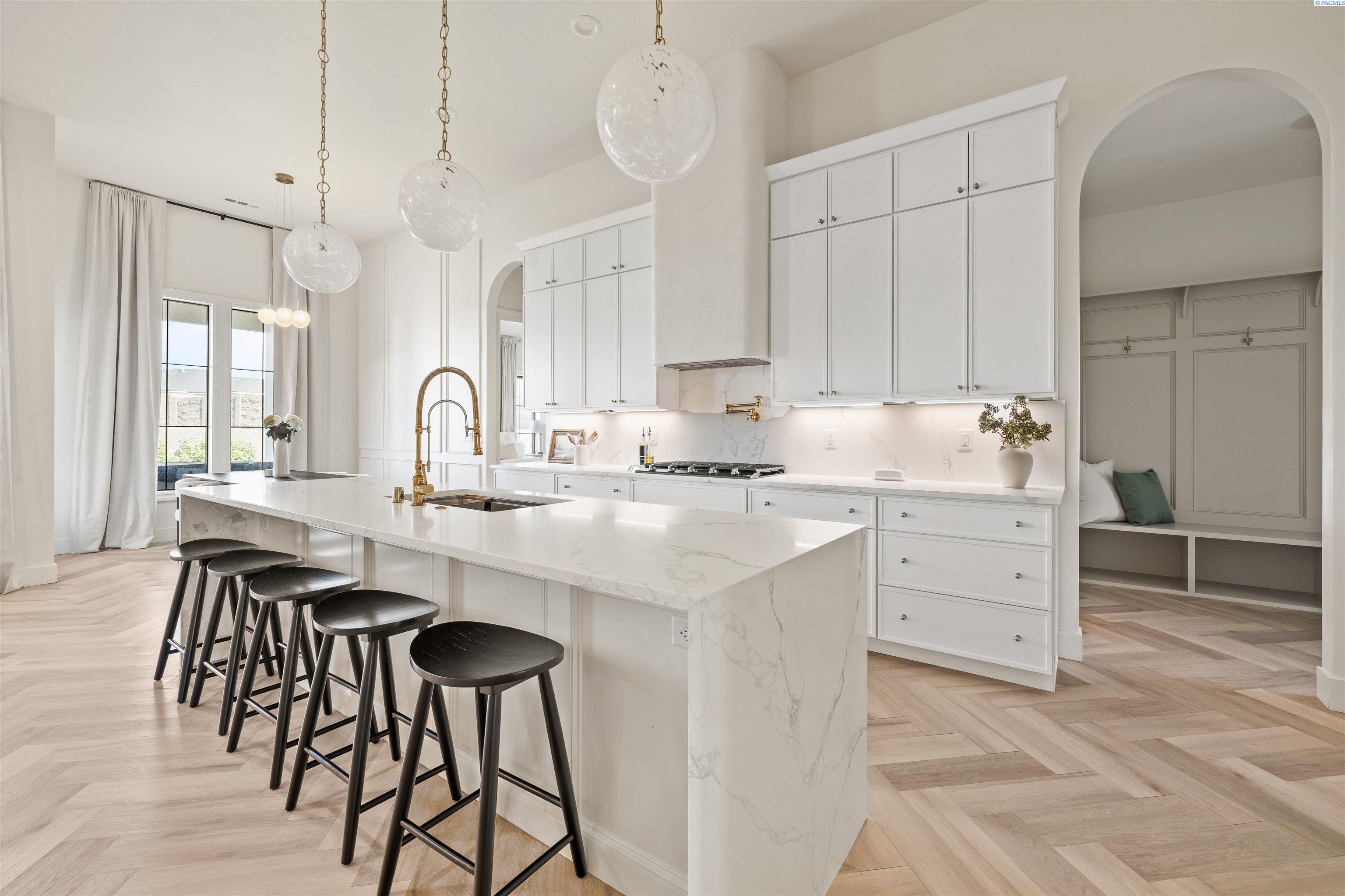 2243 Estate Ave, Richland, WA 99352
