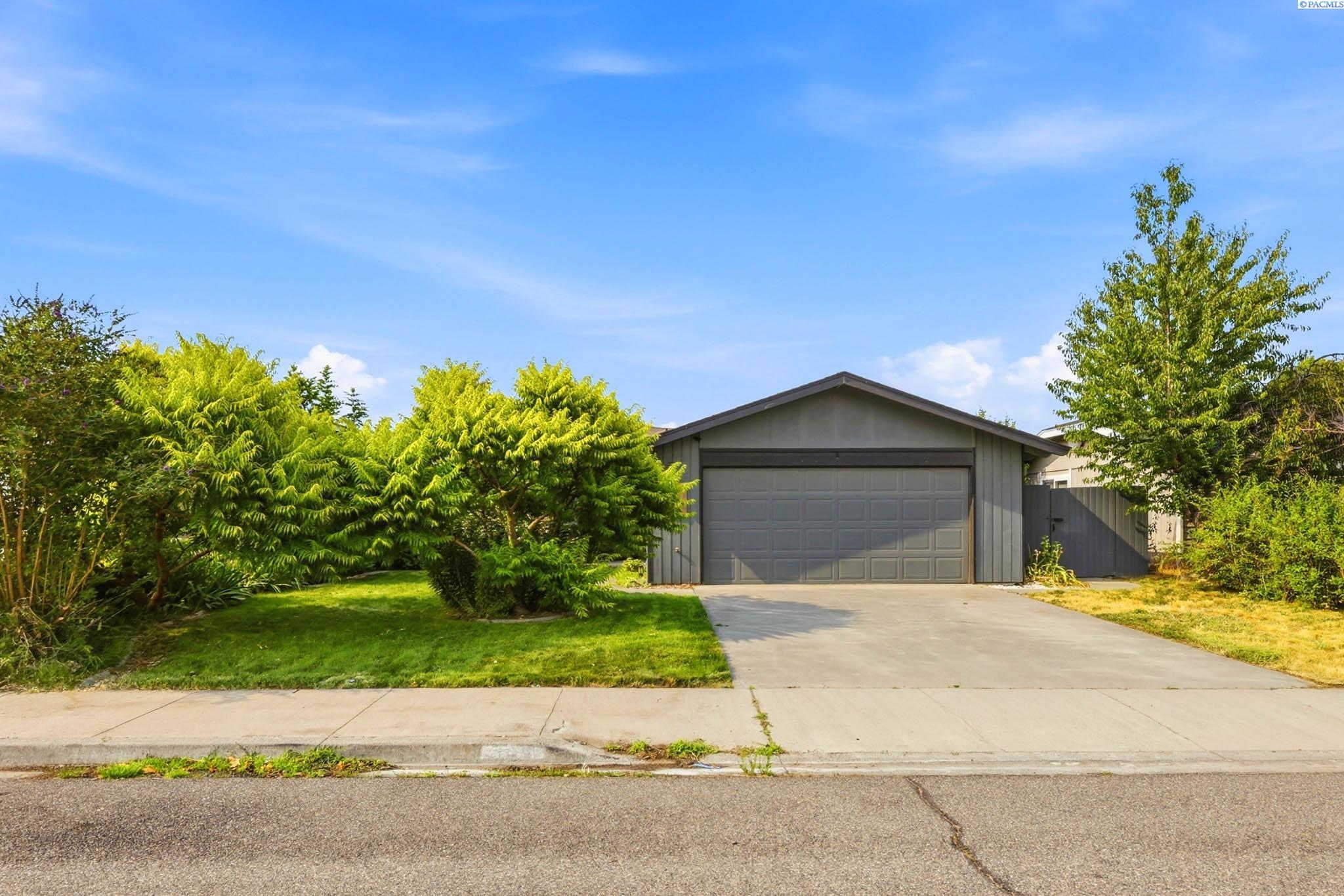 106 23rd Pl, Kennewick, WA 99337