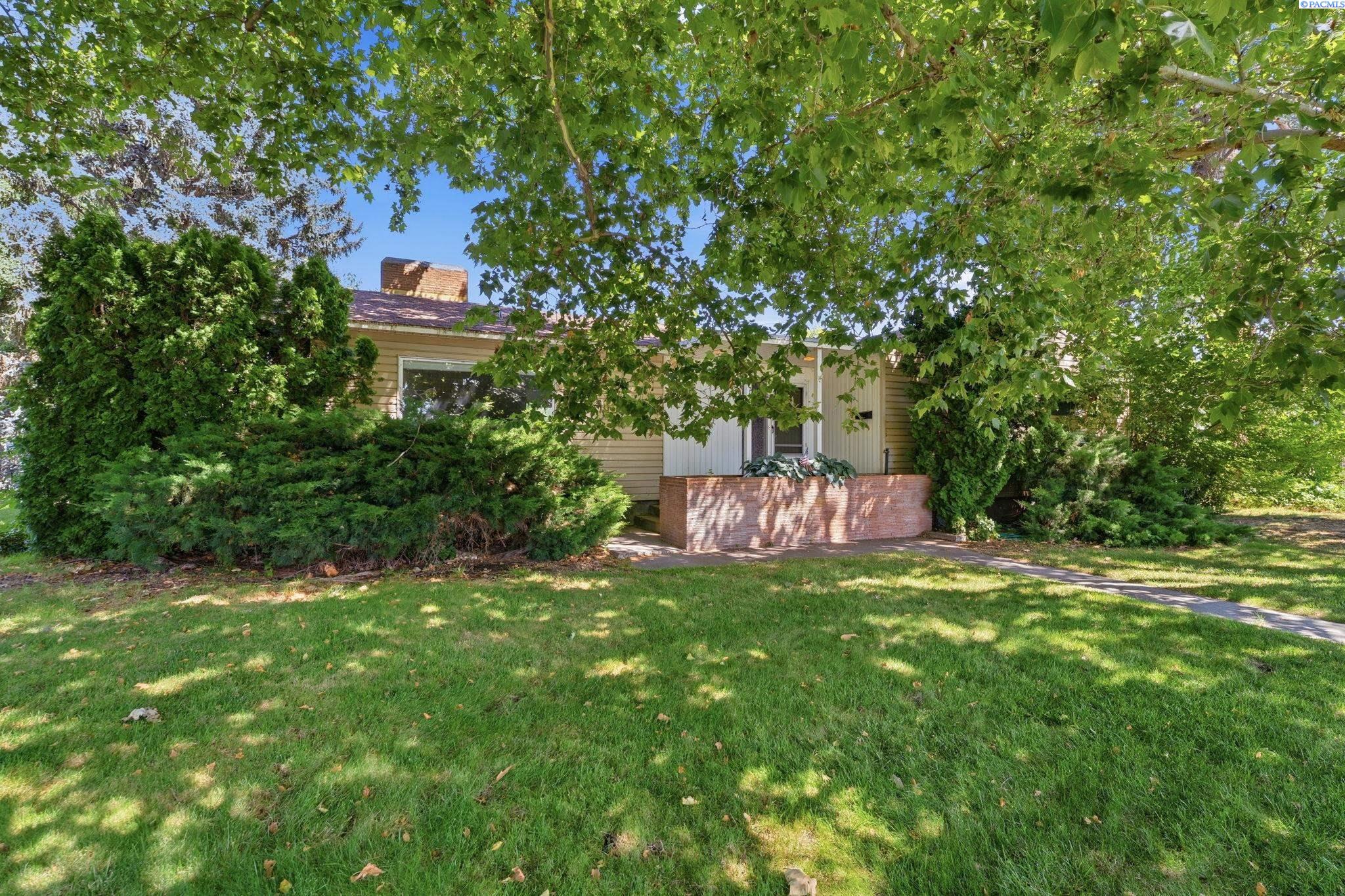 1924 Howell Ave, Richland, WA 99354