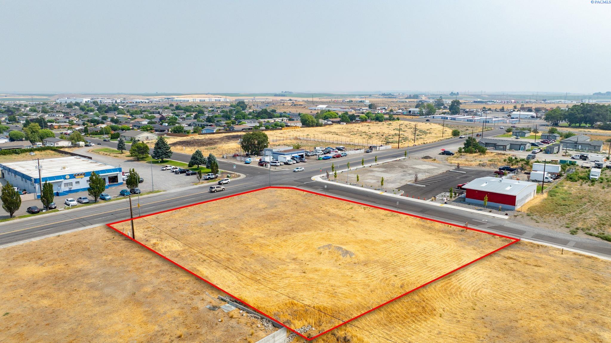 NKA Lewis St, Pasco, WA 99301