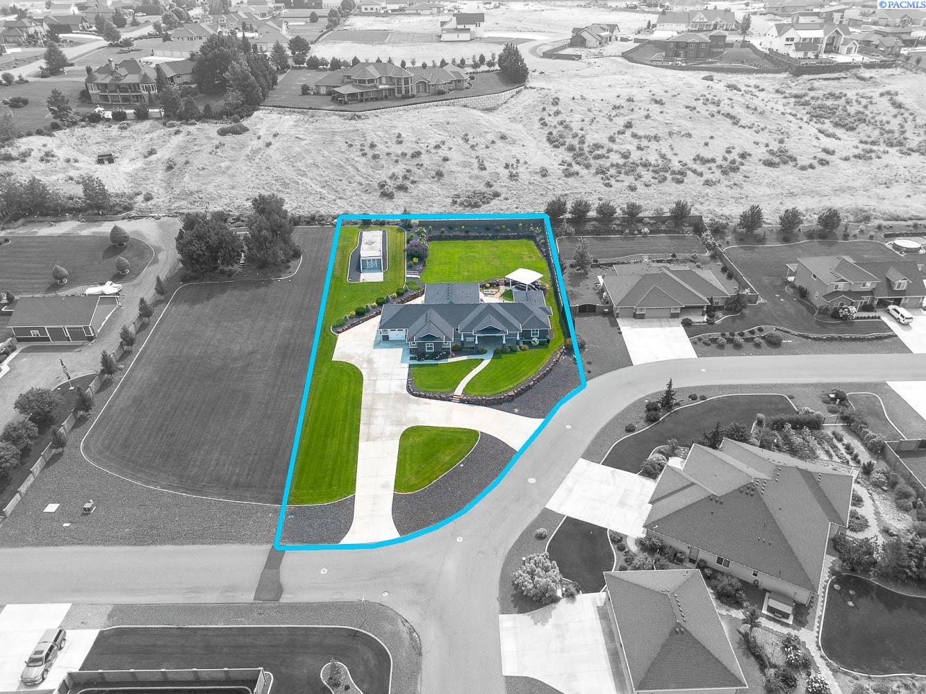 7103 Sandy Ridge Rd, Pasco, WA 99301
