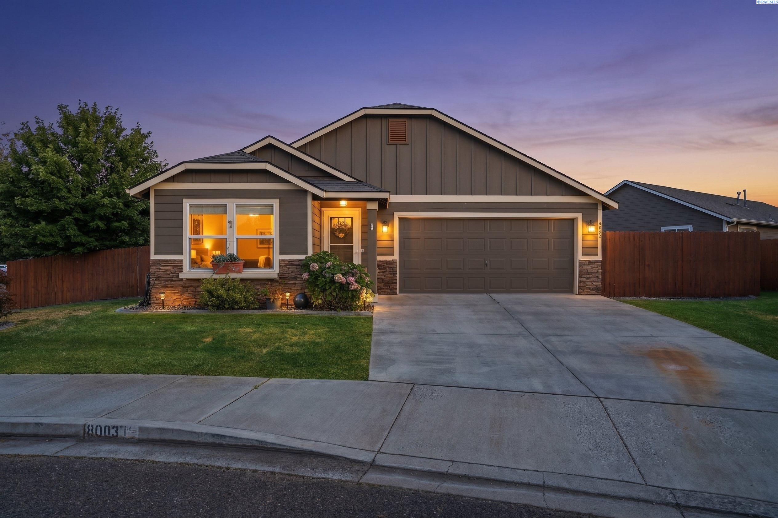 8003 5th St, Kennewick, WA 99336
