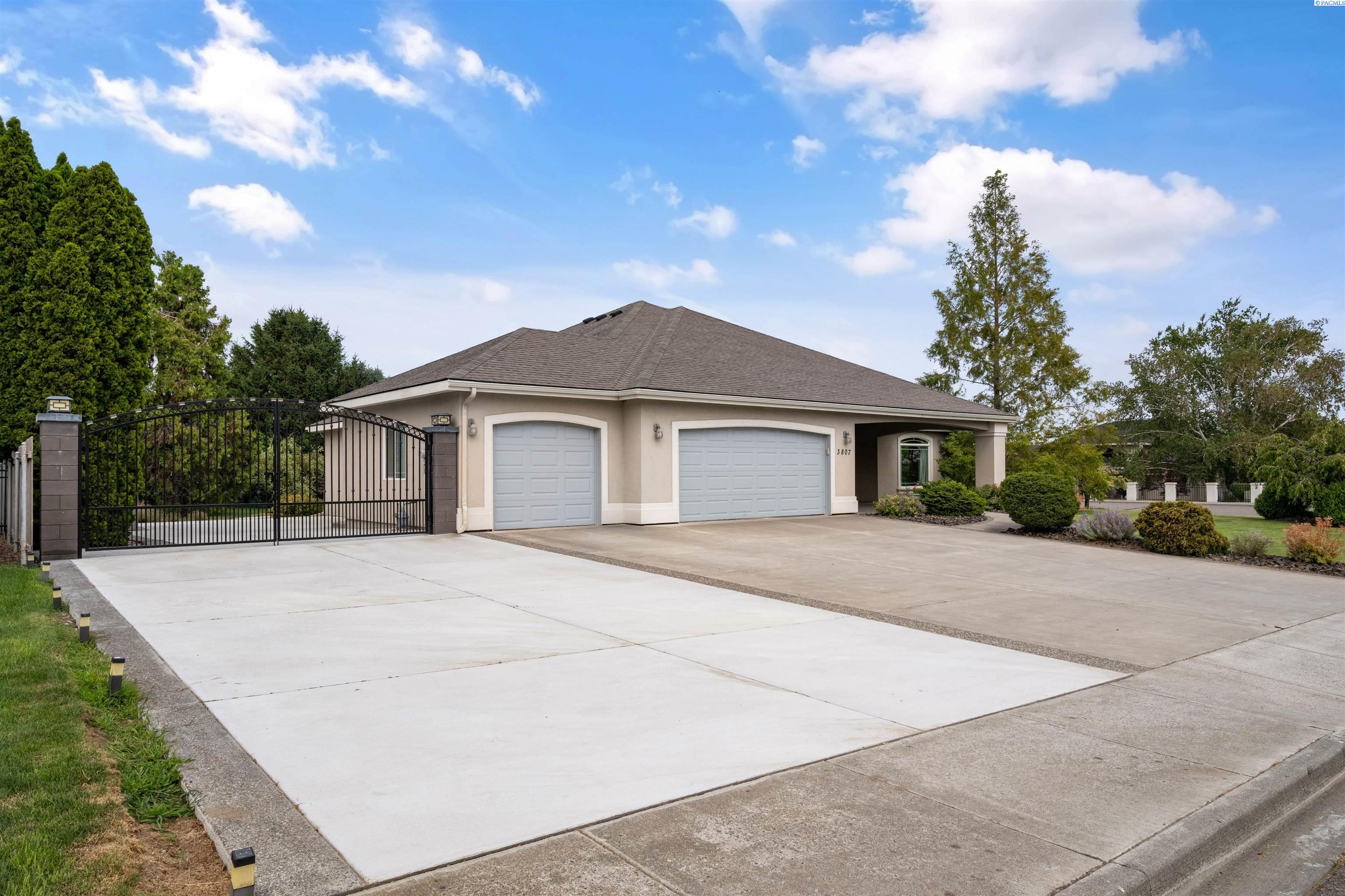 3807 Sedona Dr, Pasco, WA 99301