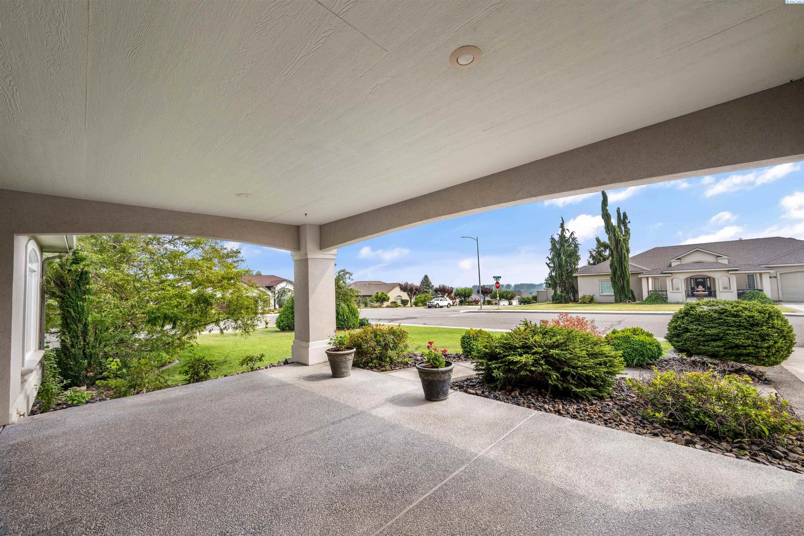 3807 Sedona Dr, Pasco, WA 99301
