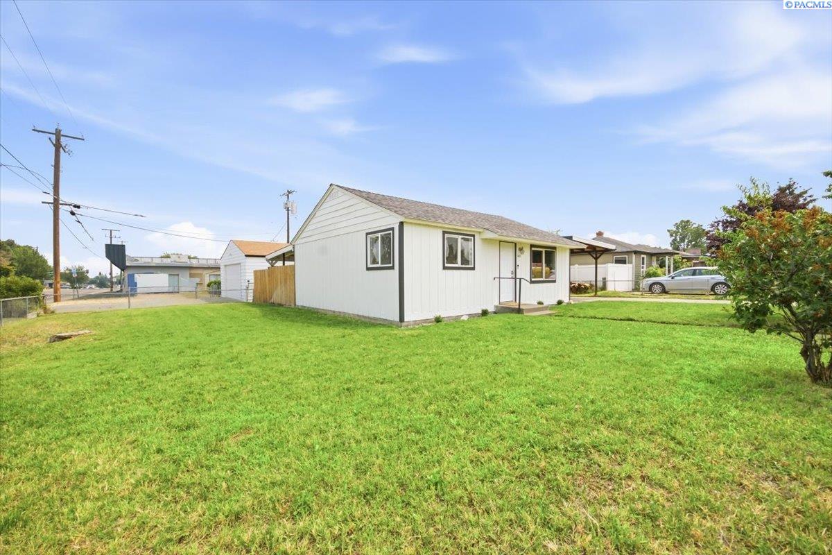 401 Yelm , Kennewick, WA 99336