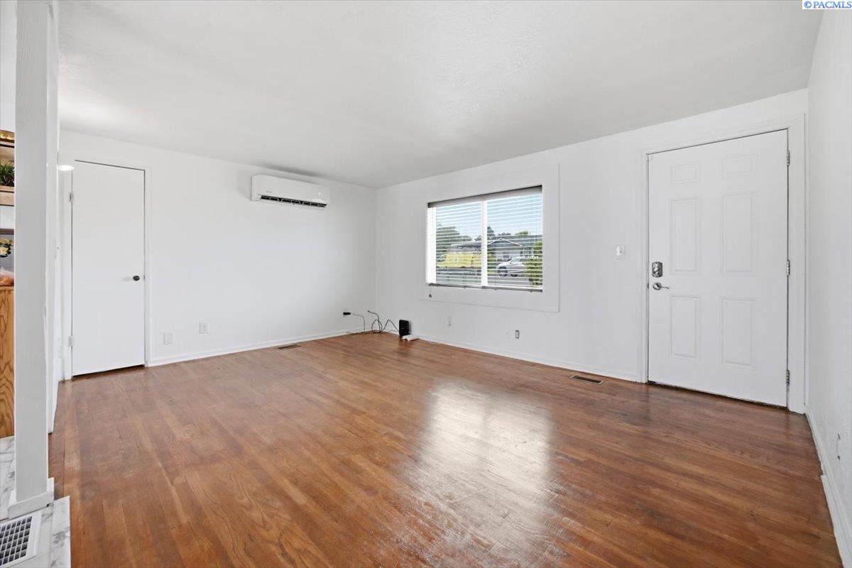 401 Yelm , Kennewick, WA 99336