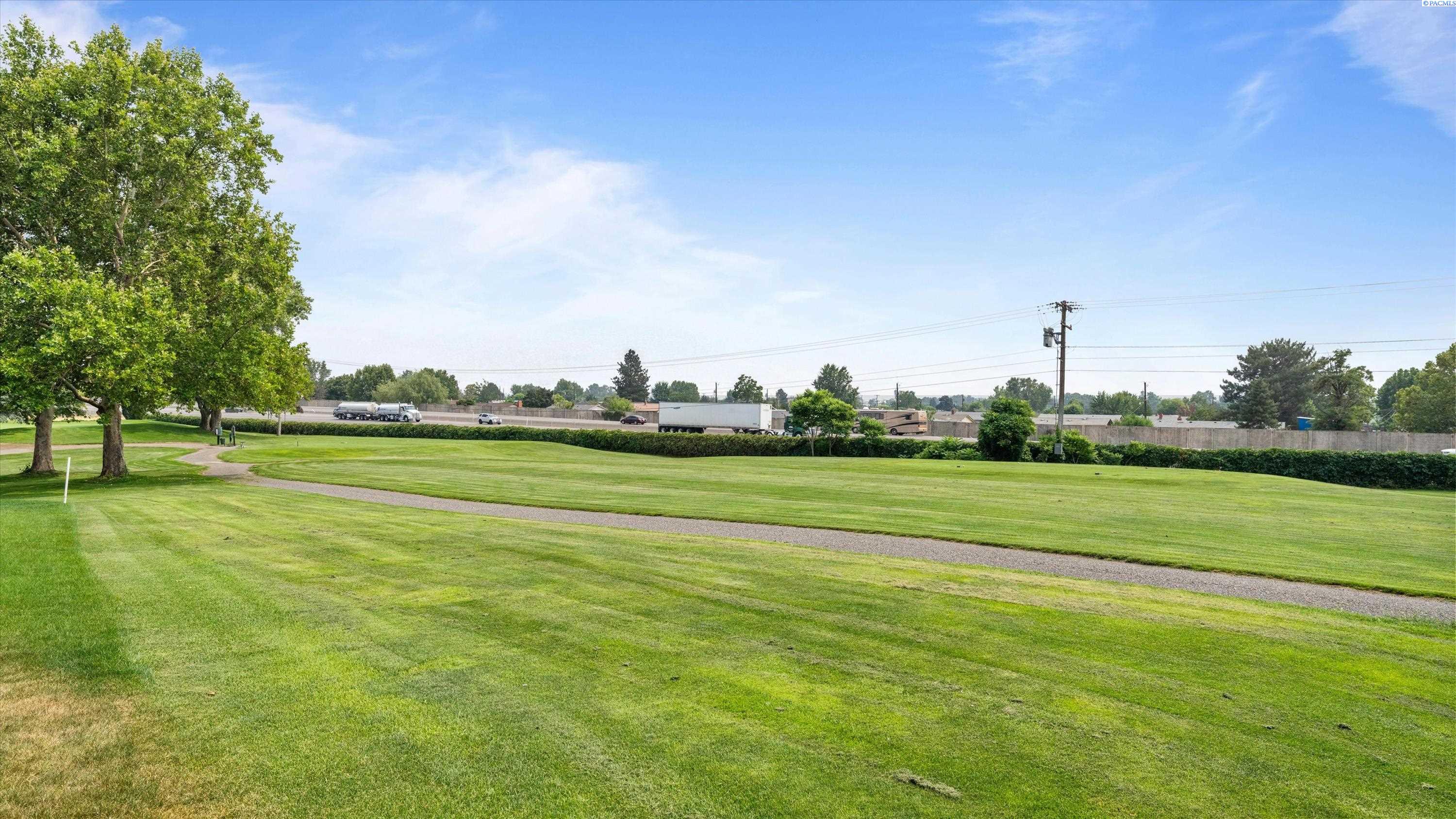 146 Henley Dr, Pasco, WA 99301
