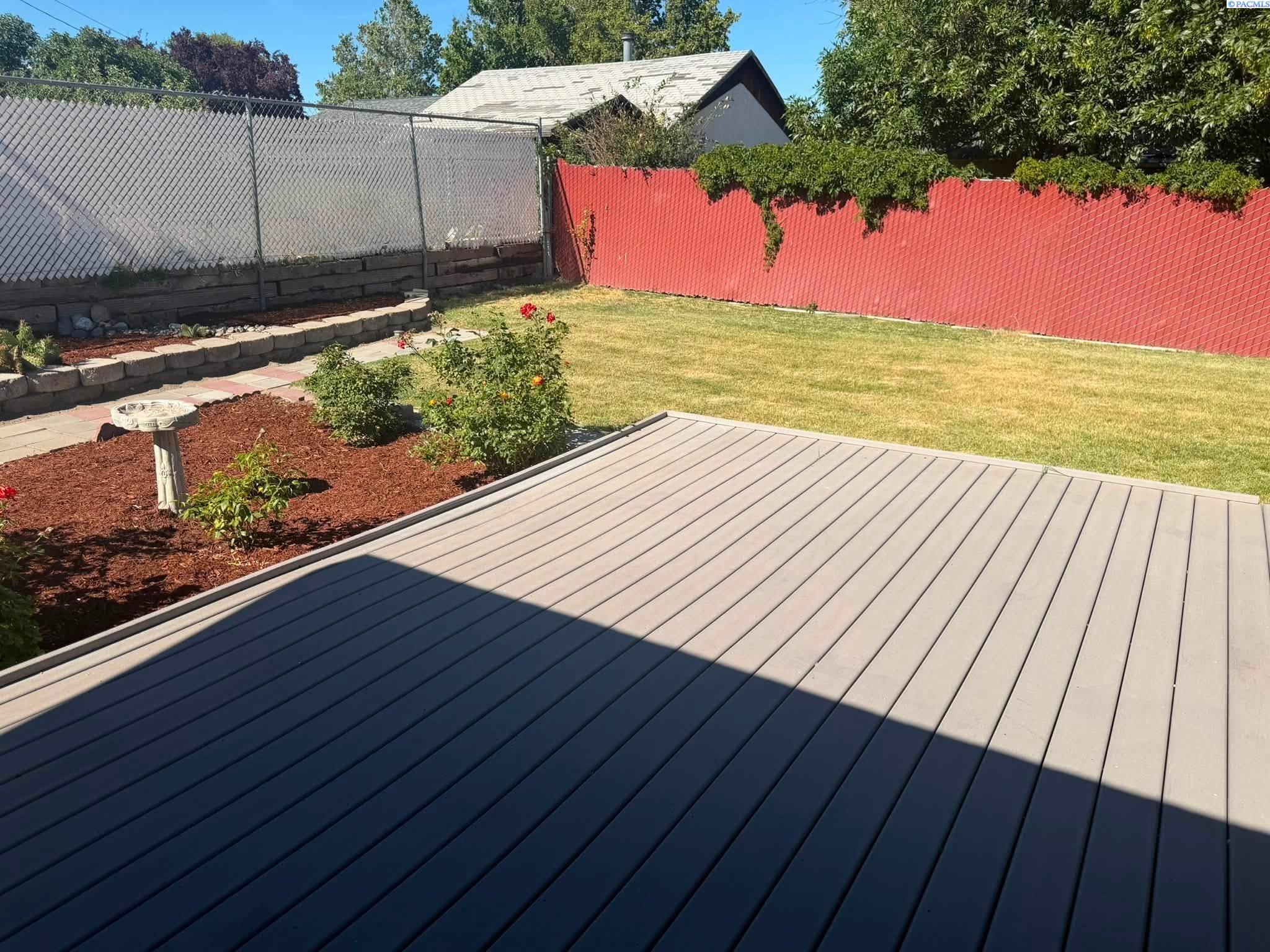 1114 Horne Dr, Benton City, WA 99320